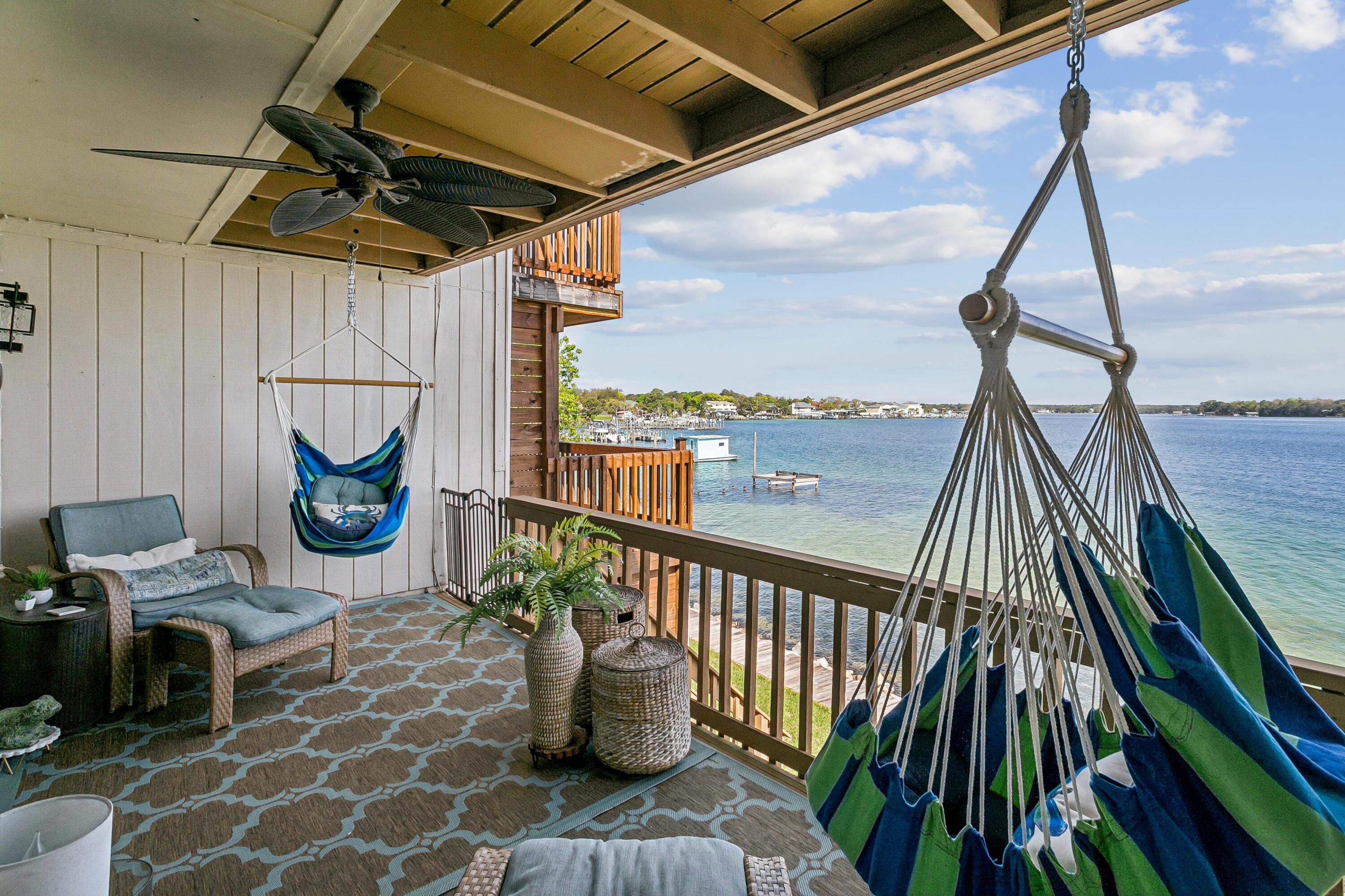 BAYOU PINES T/H - Residential