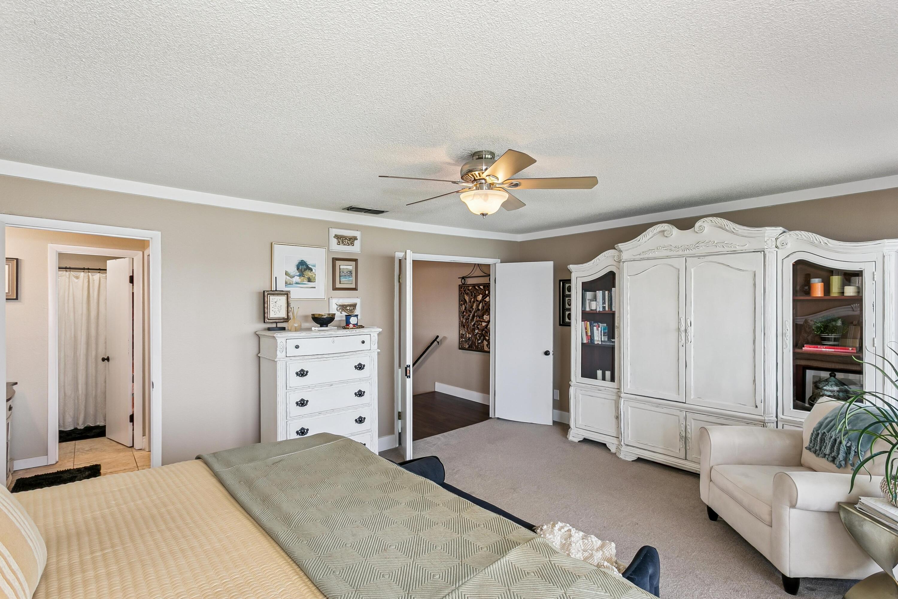 BAYOU PINES T/H - Residential