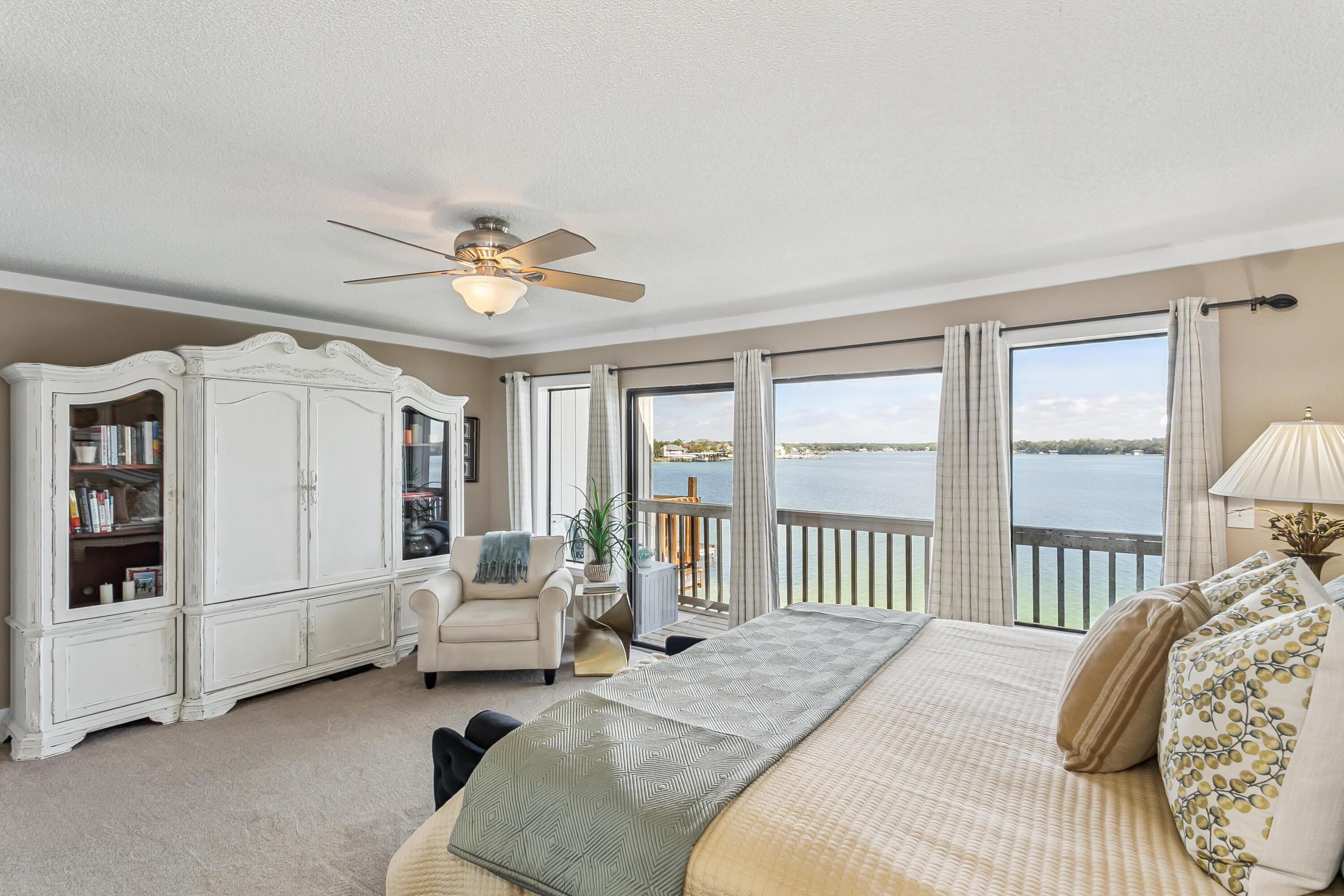 BAYOU PINES T/H - Residential