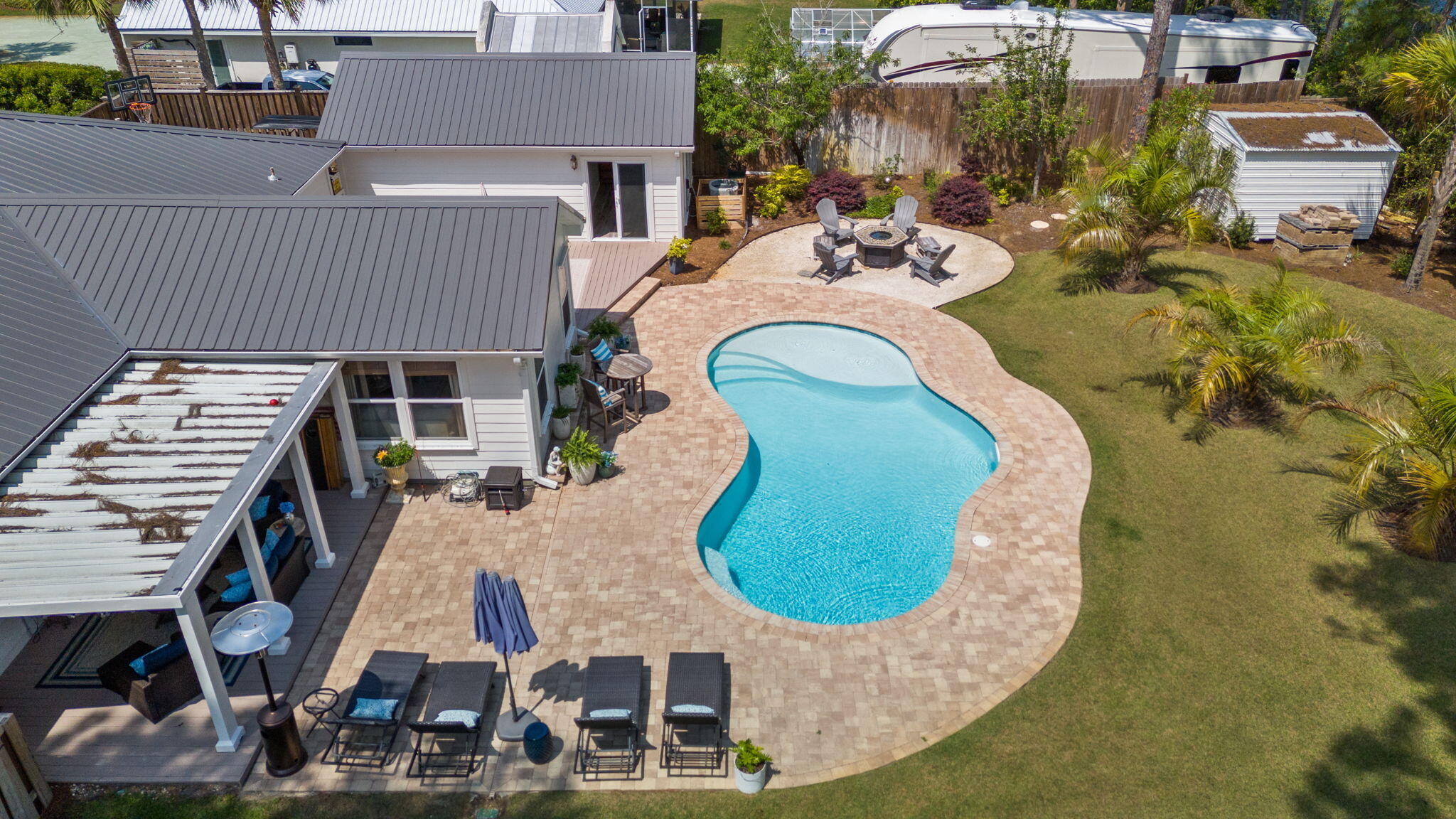 10 Fairway Drive