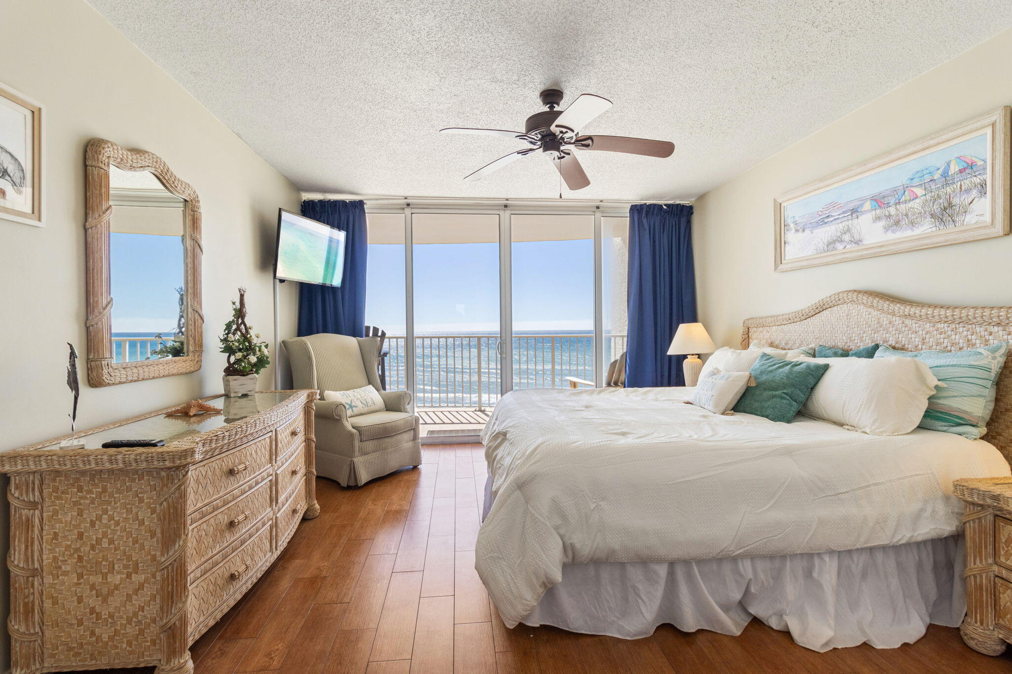 LONG BEACH - Residential