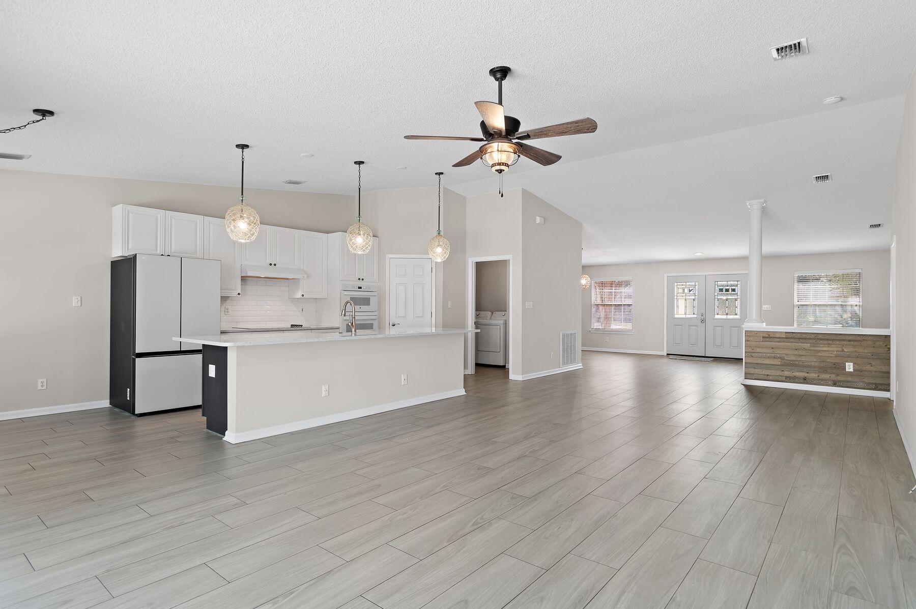 EMERALD LAKES PH 2 - Residential