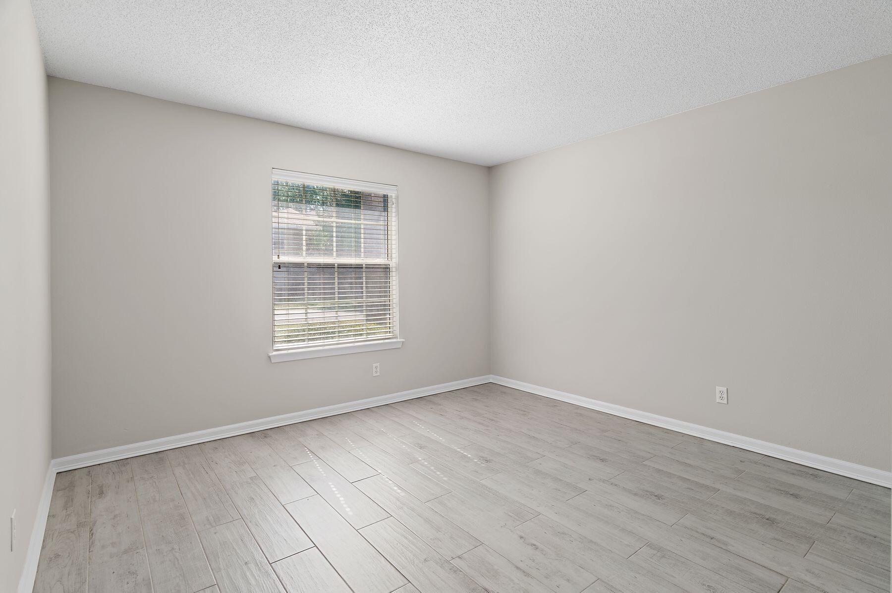 EMERALD LAKES PH 2 - Residential