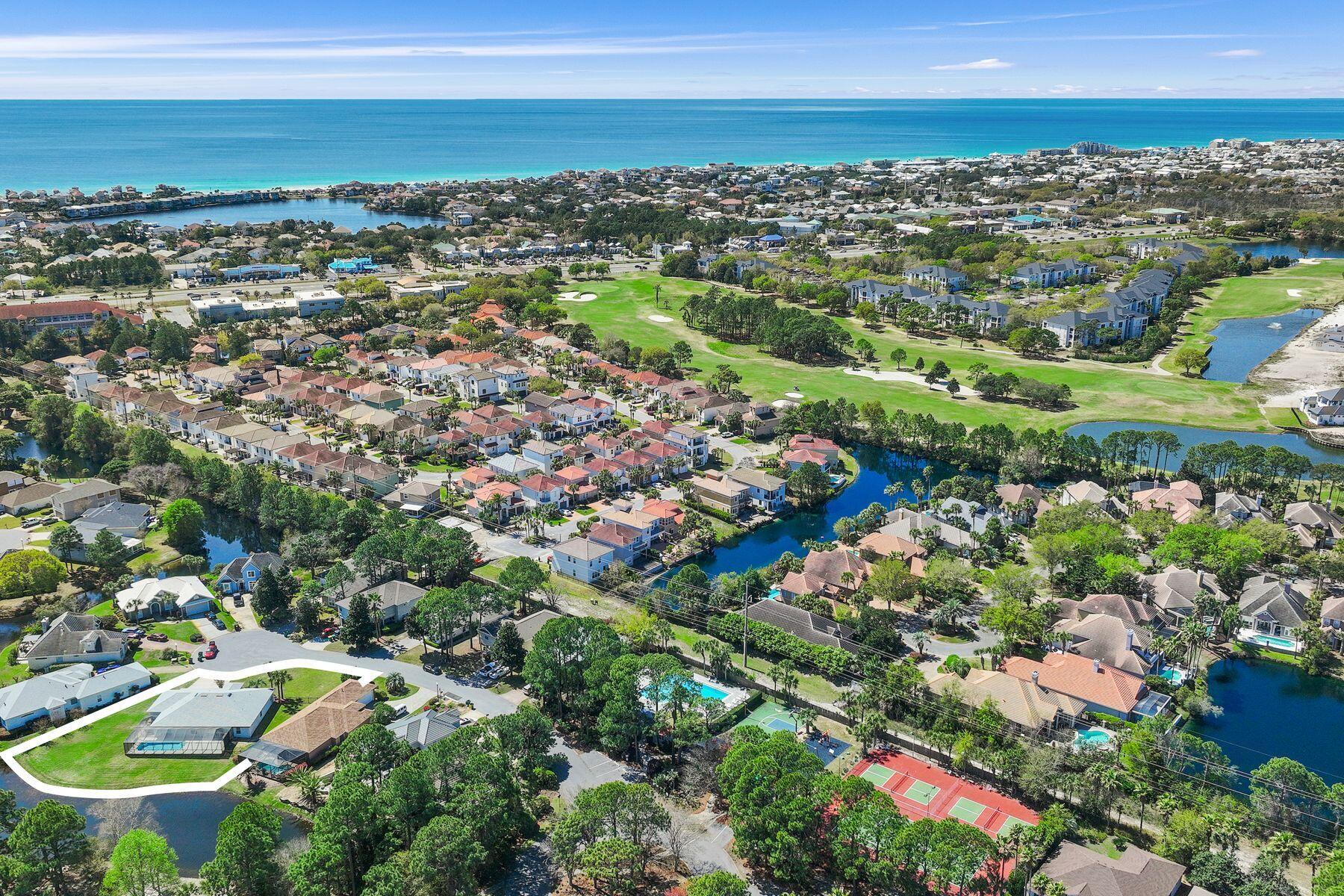 EMERALD LAKES PH 2 - Residential