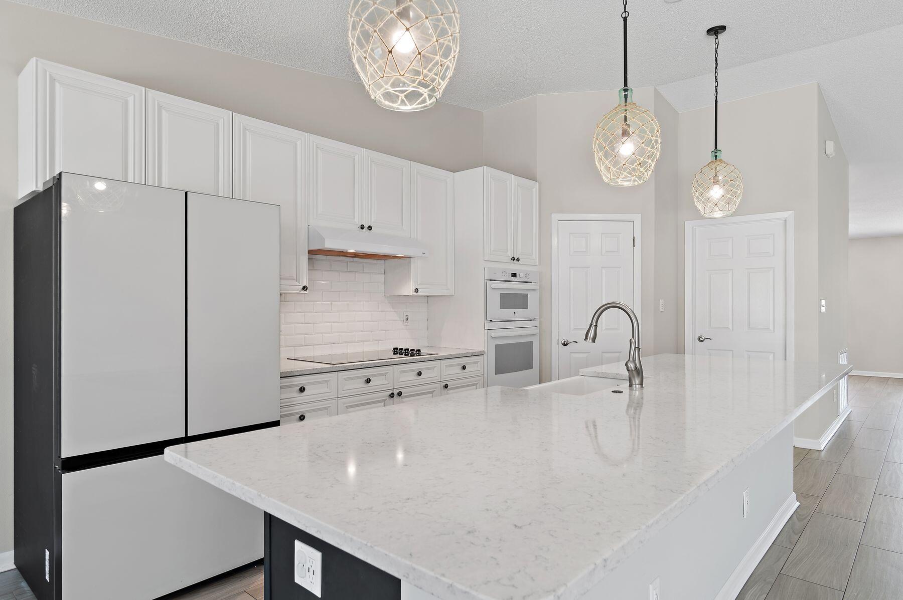 EMERALD LAKES PH 2 - Residential