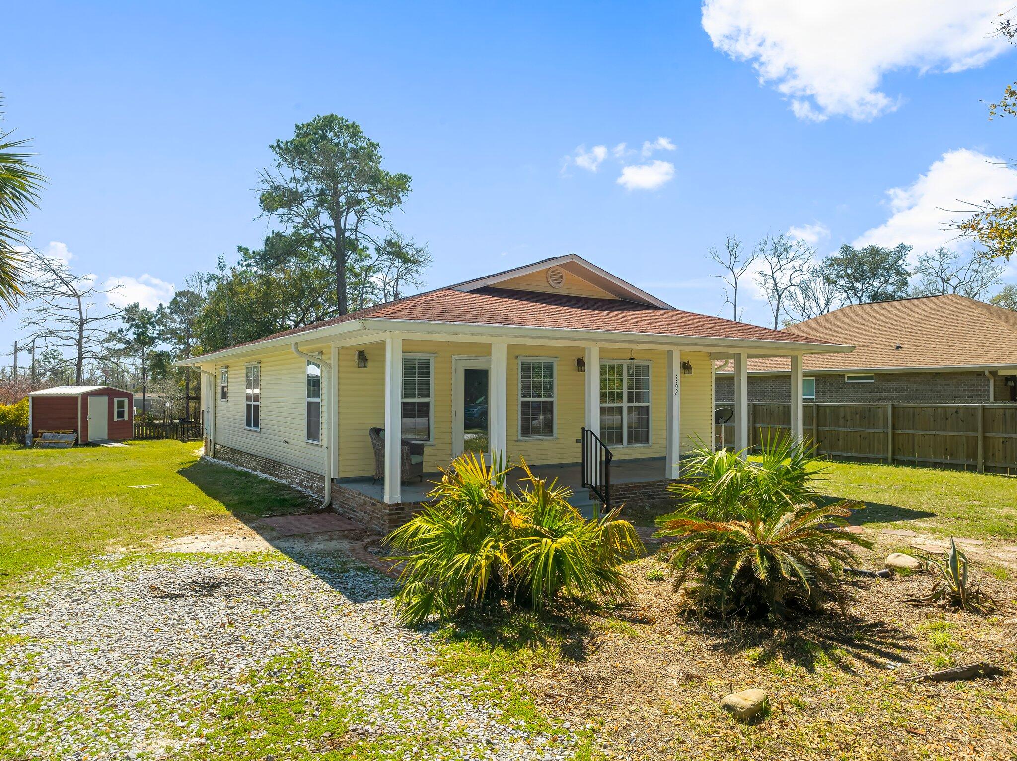 MAGNOLIA BAYE - Residential