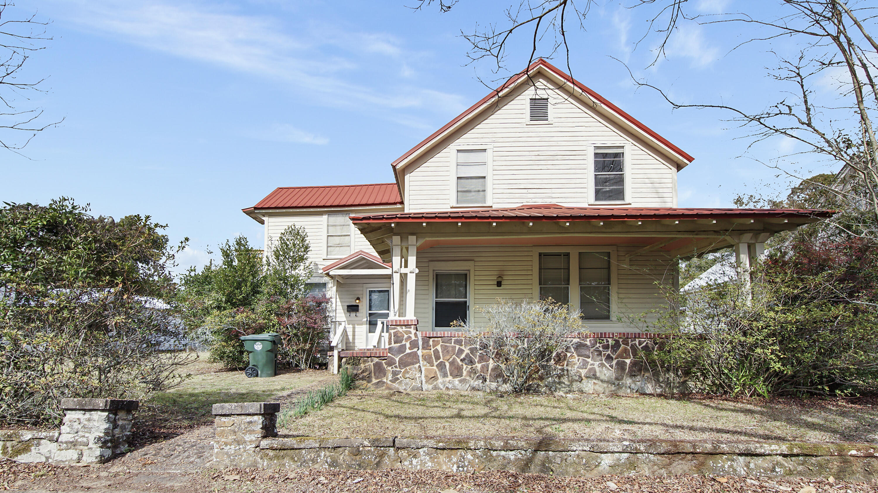 TOWN OF DEFUNIAK SPRINGS - Residential