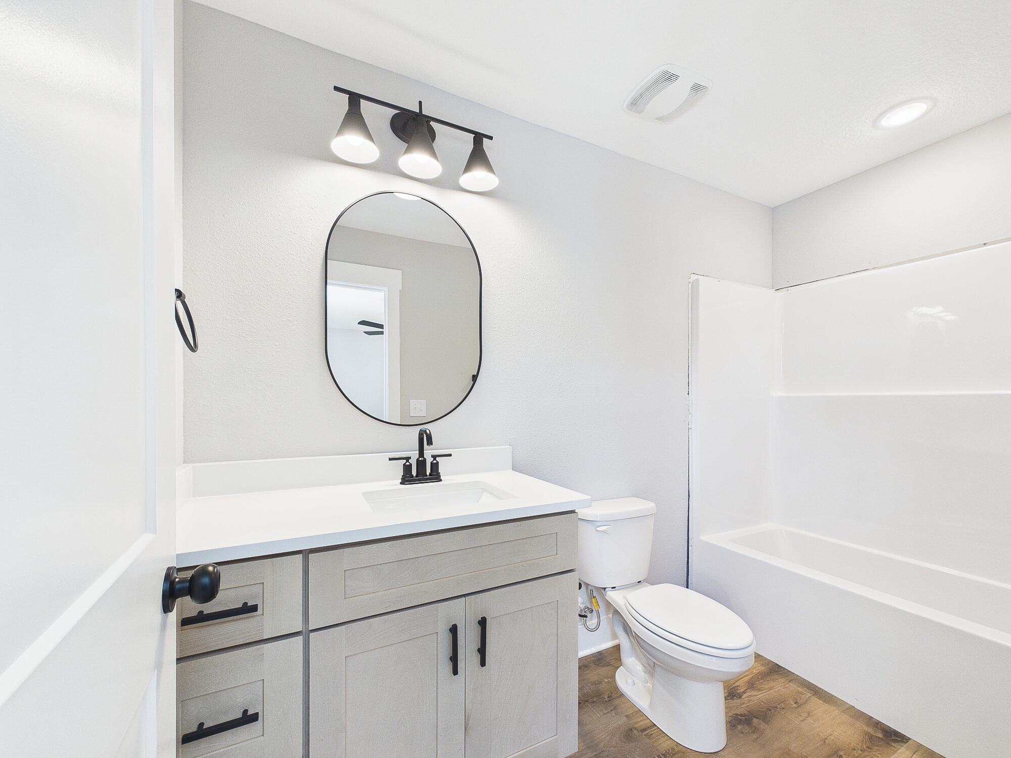 PINECREST - Residential