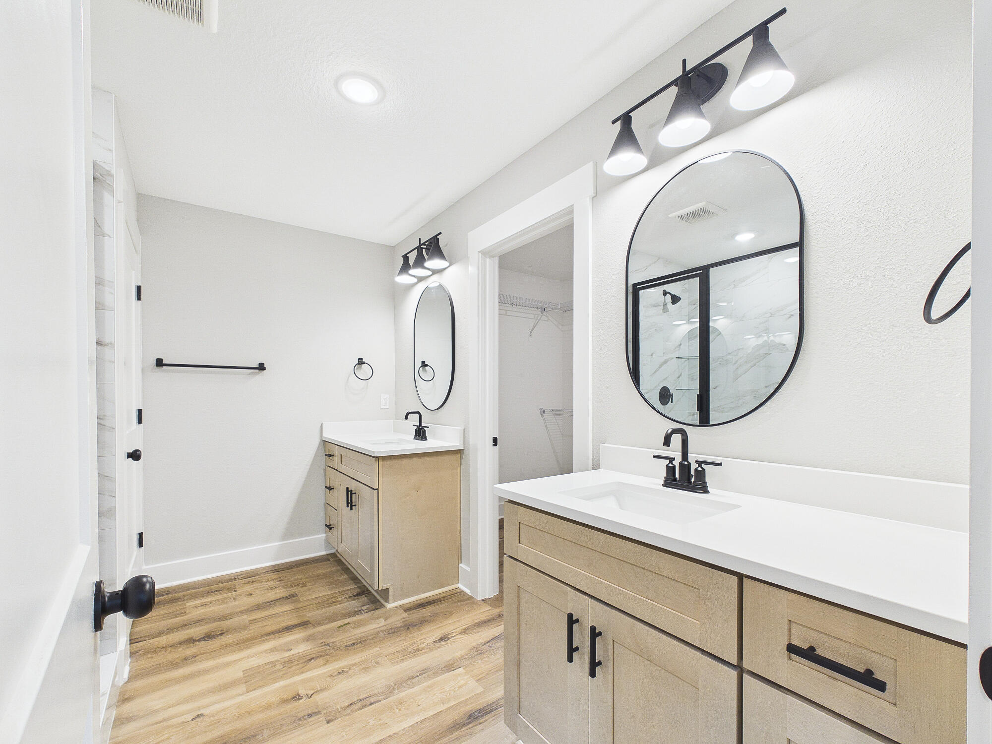 PINECREST - Residential