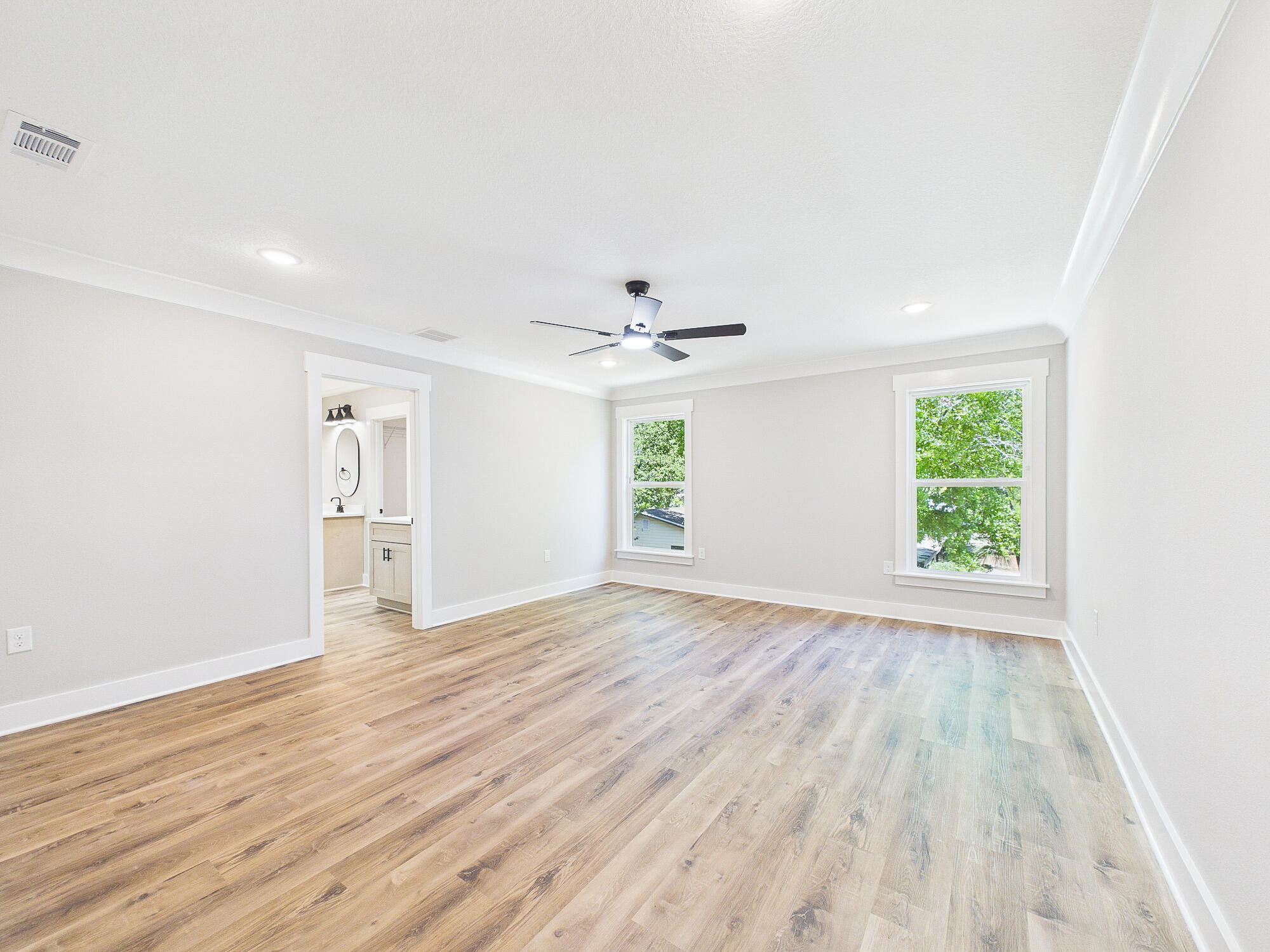 PINECREST - Residential