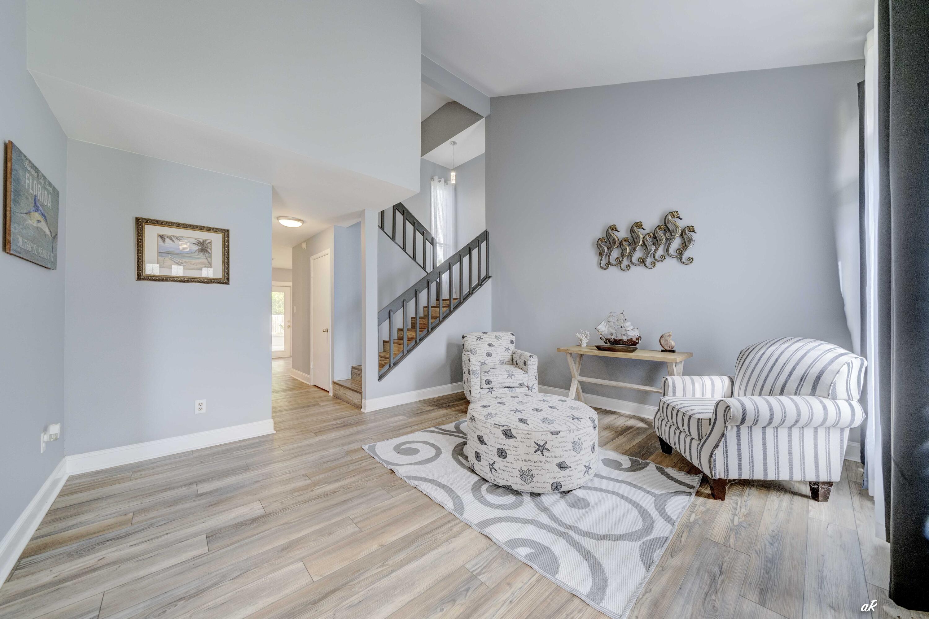 Colony Club - Residential