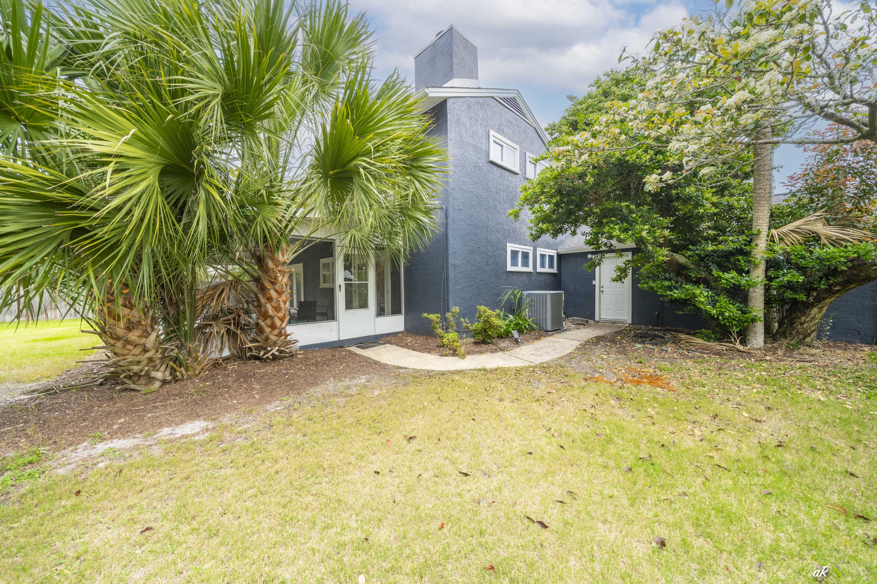 Colony Club - Residential