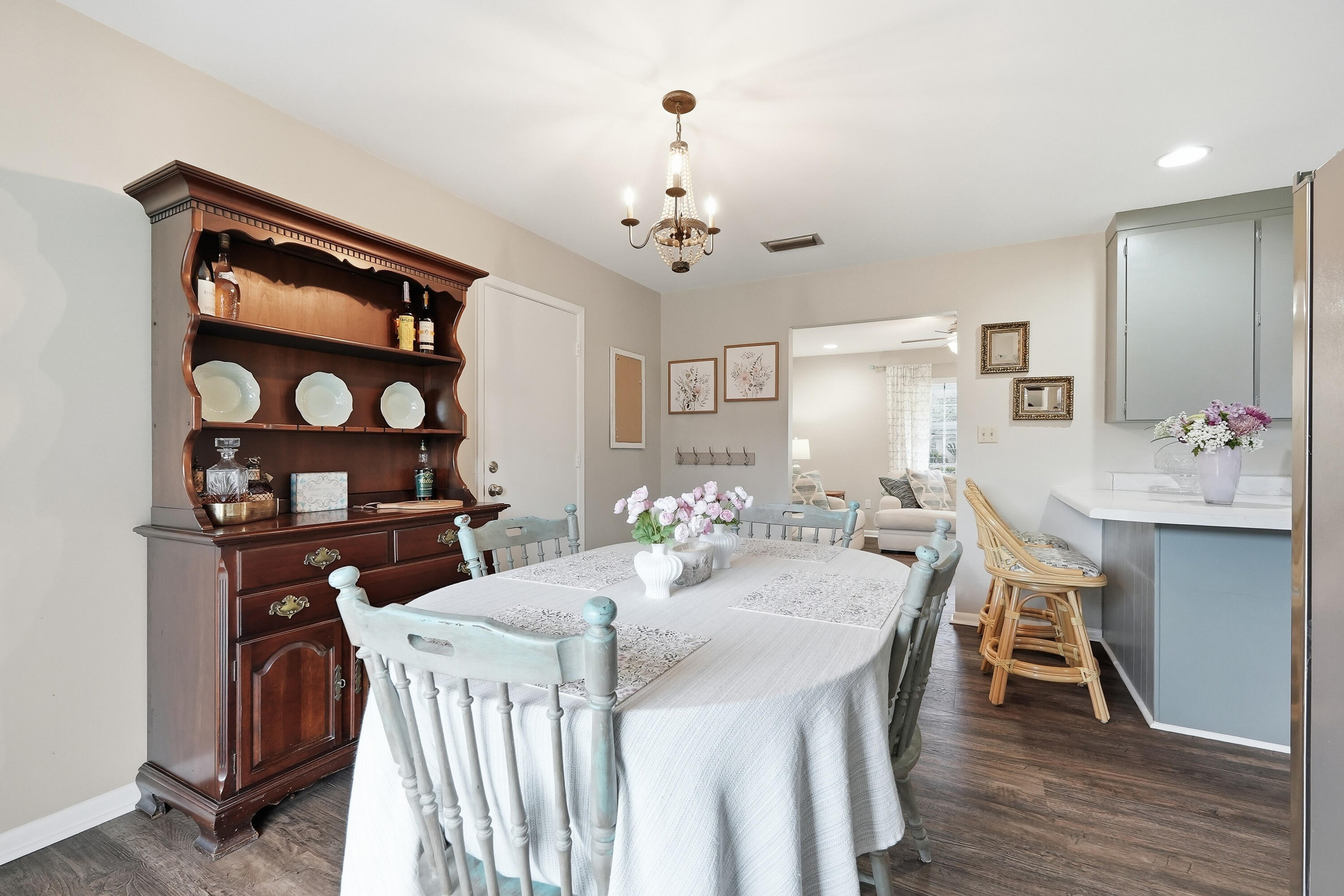 SEA HILLS - Residential