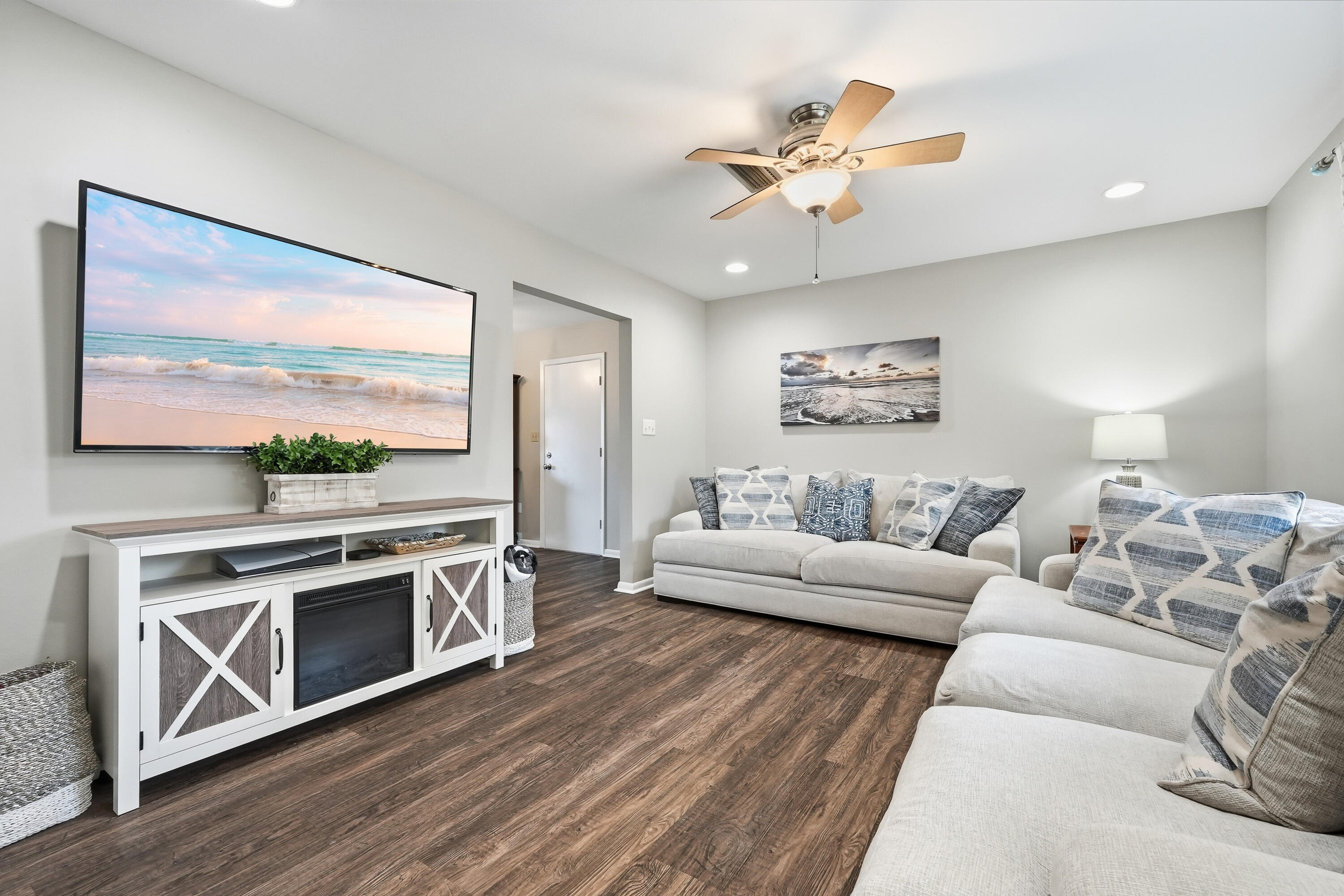 SEA HILLS - Residential