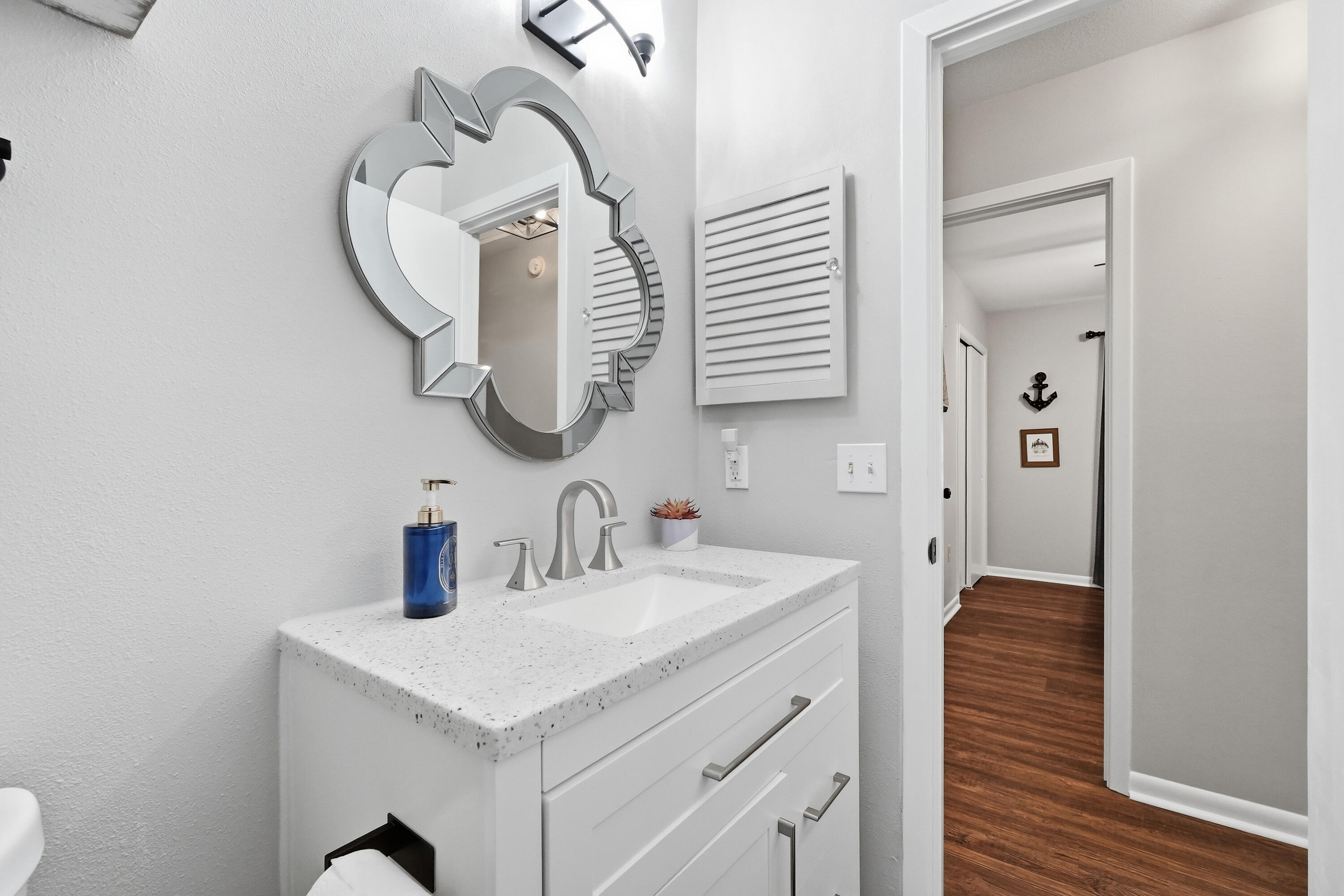 SEA HILLS - Residential