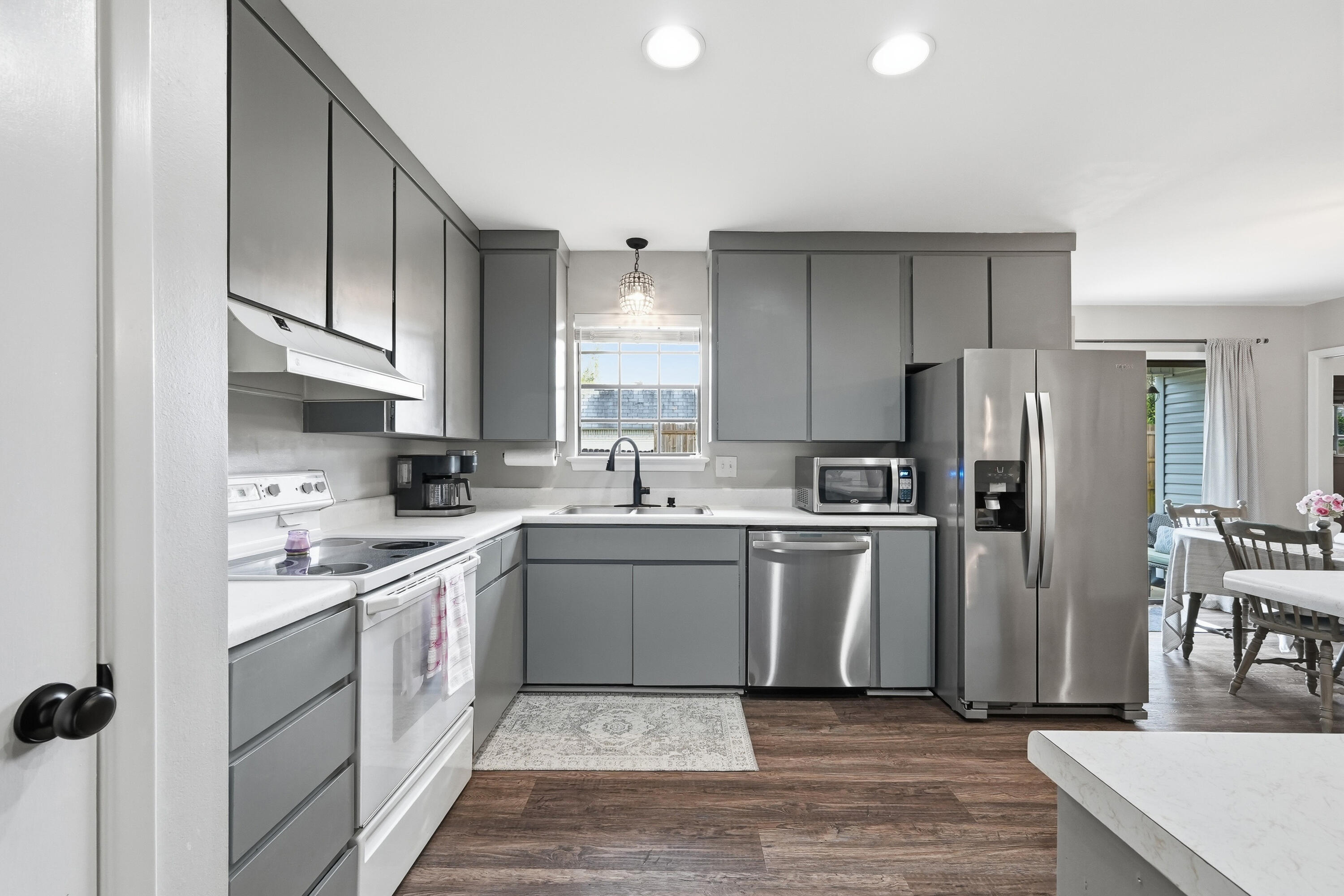 SEA HILLS - Residential