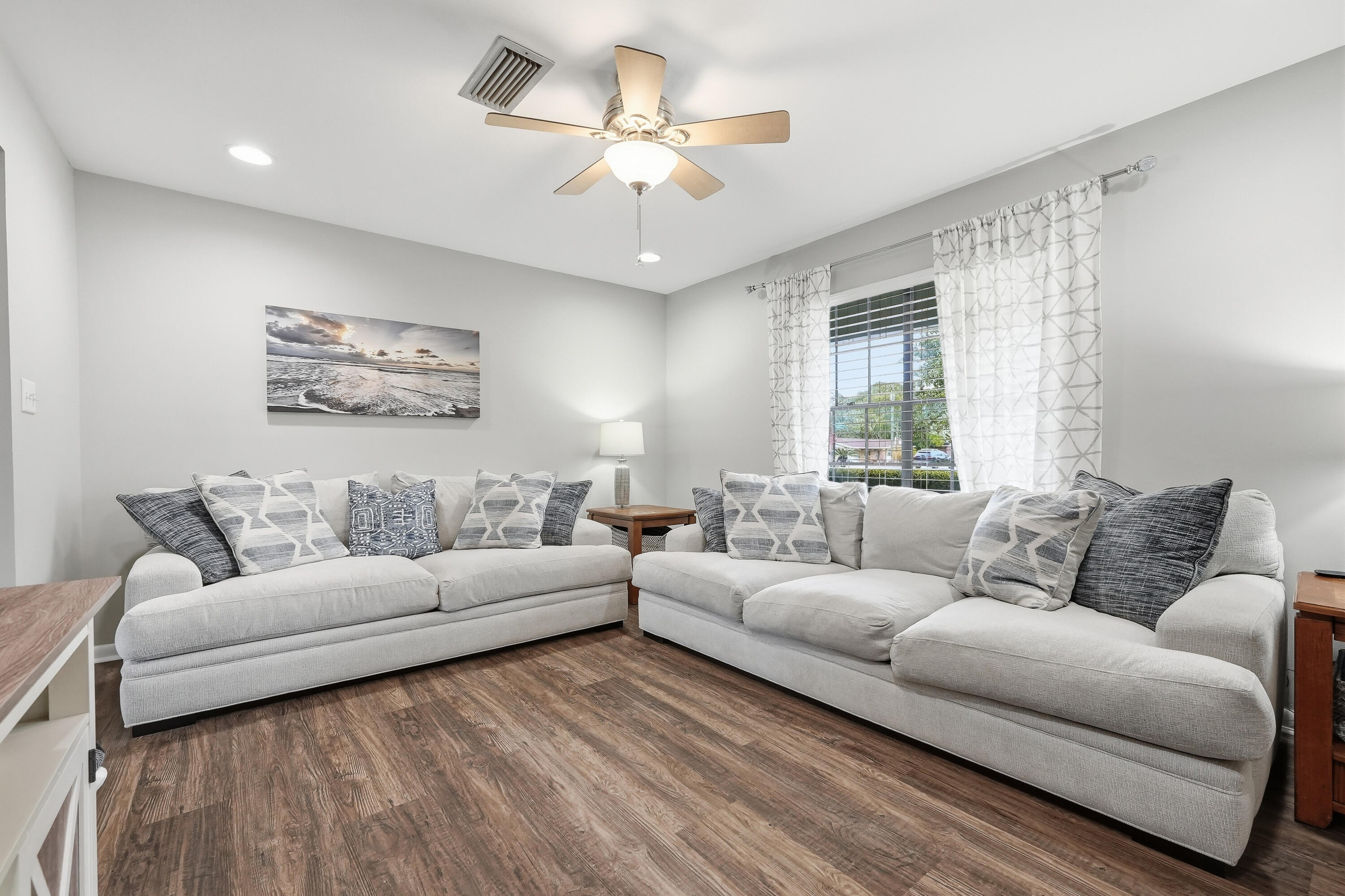 SEA HILLS - Residential