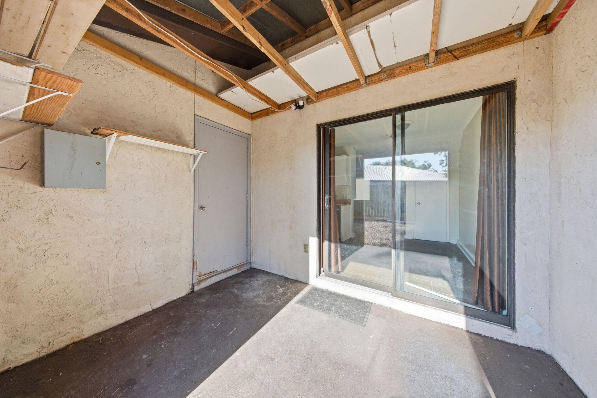 INDIAN HILLS - Residential