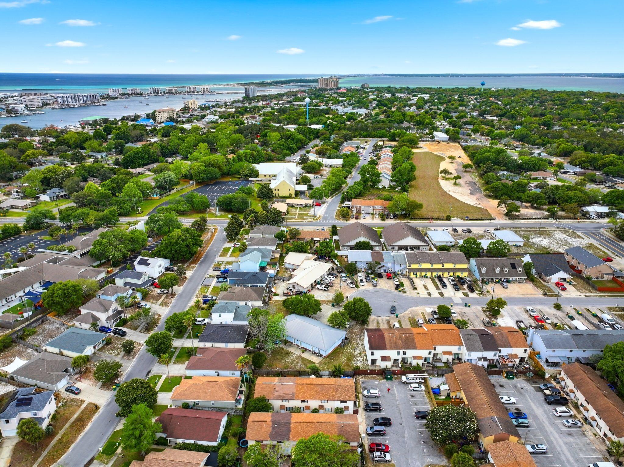 INDIAN HILLS - Residential