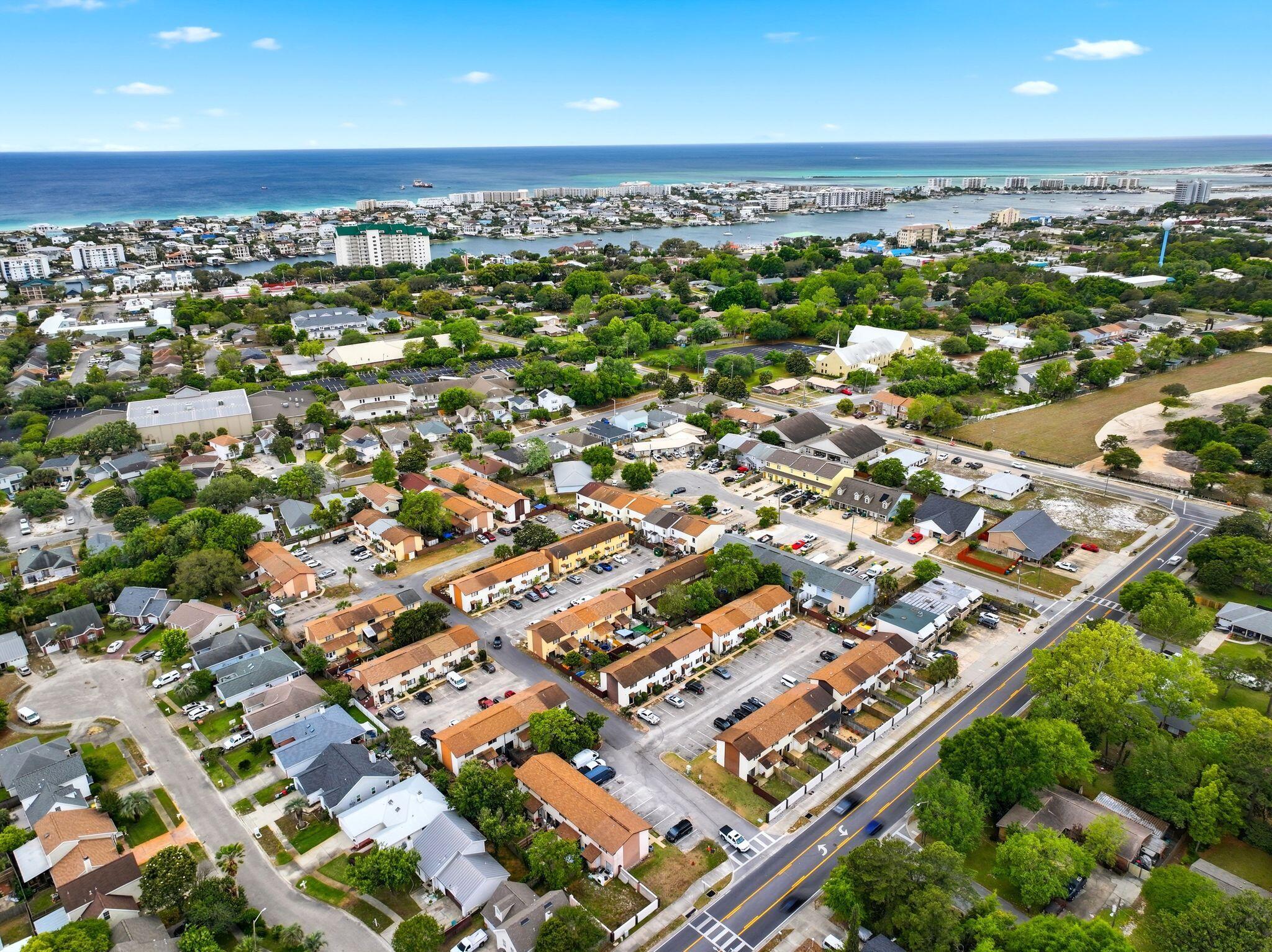 INDIAN HILLS - Residential