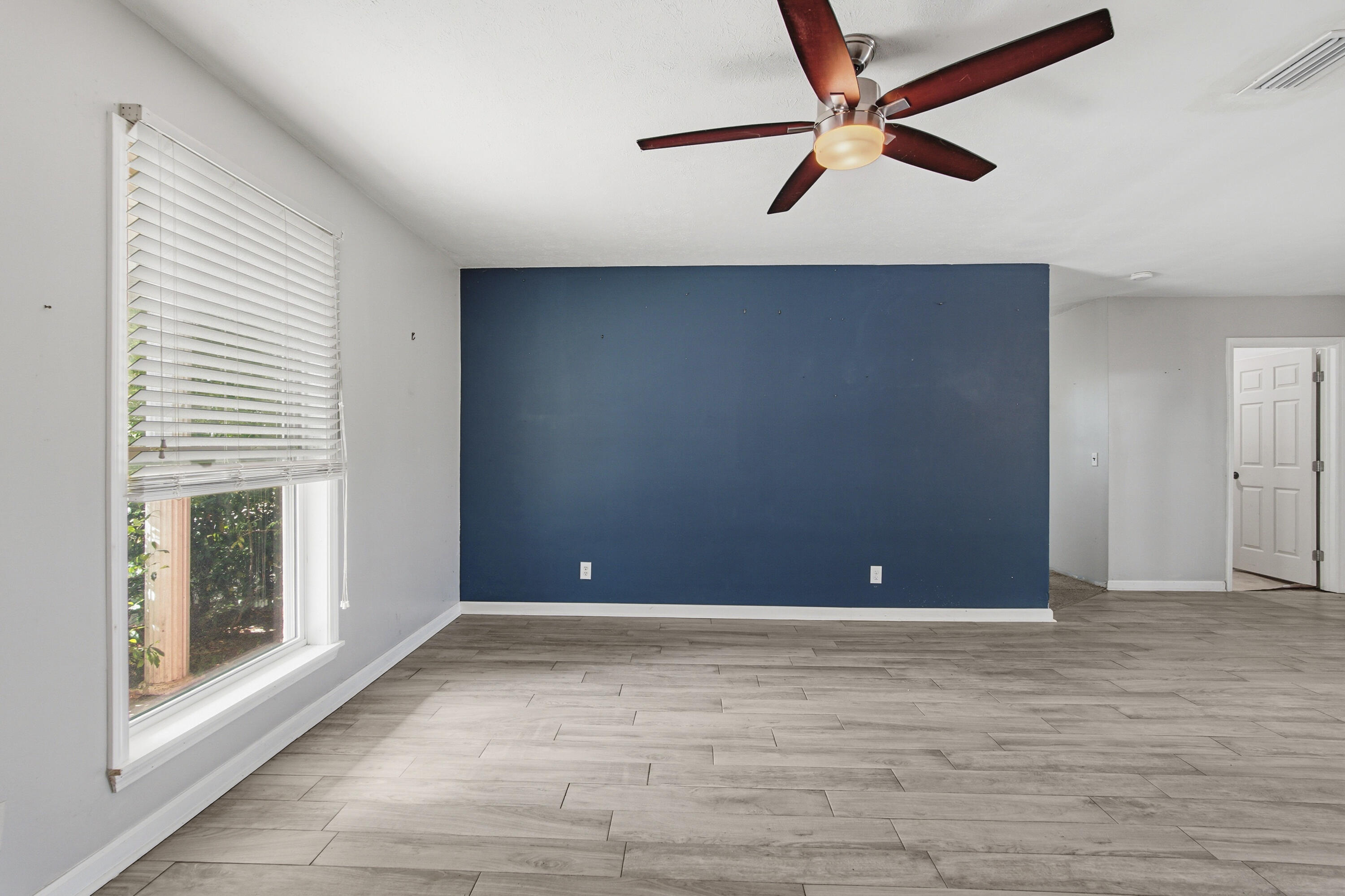 OXFORD PLACE UNIT 2 - Residential