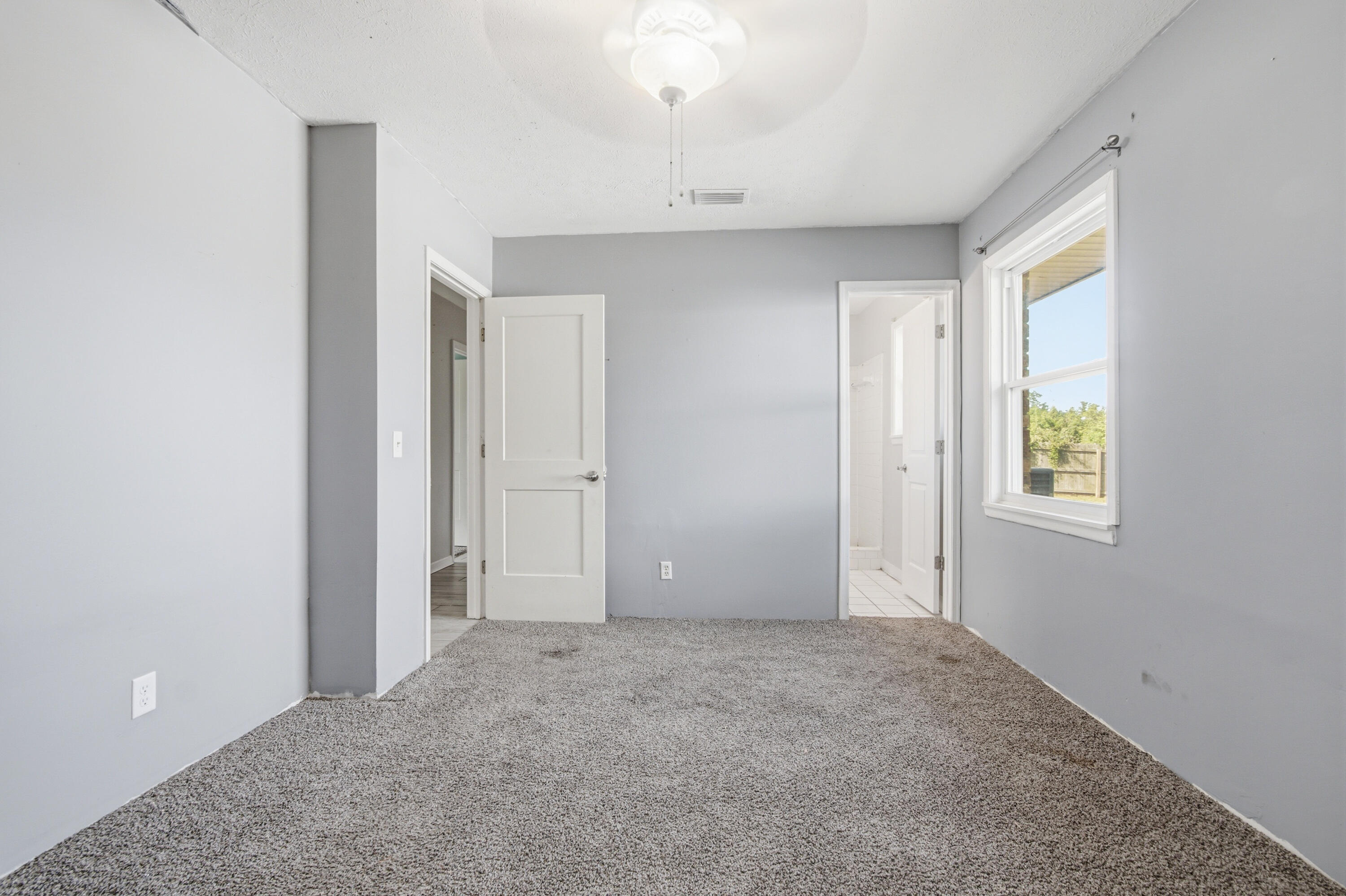 OXFORD PLACE UNIT 2 - Residential