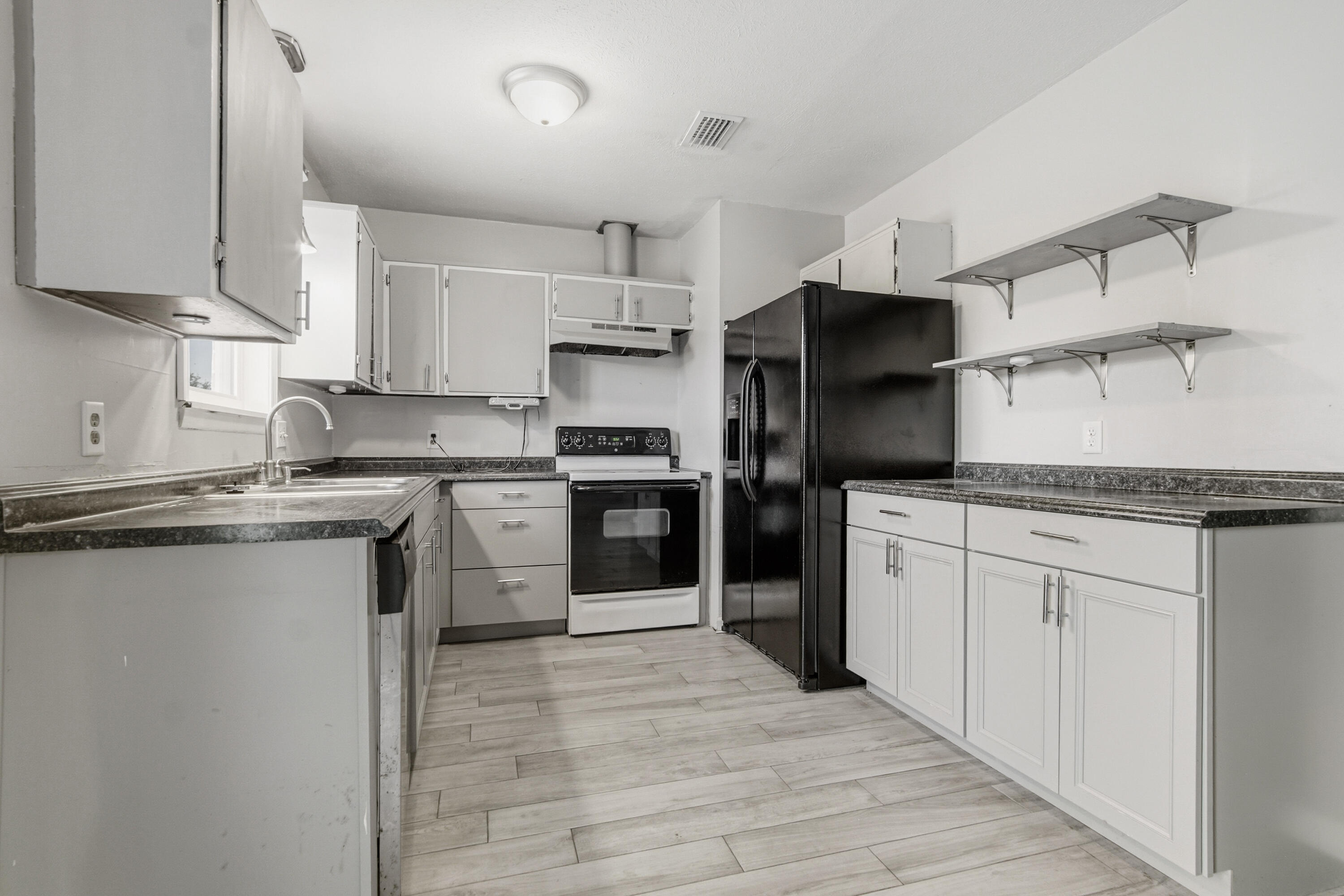 OXFORD PLACE UNIT 2 - Residential