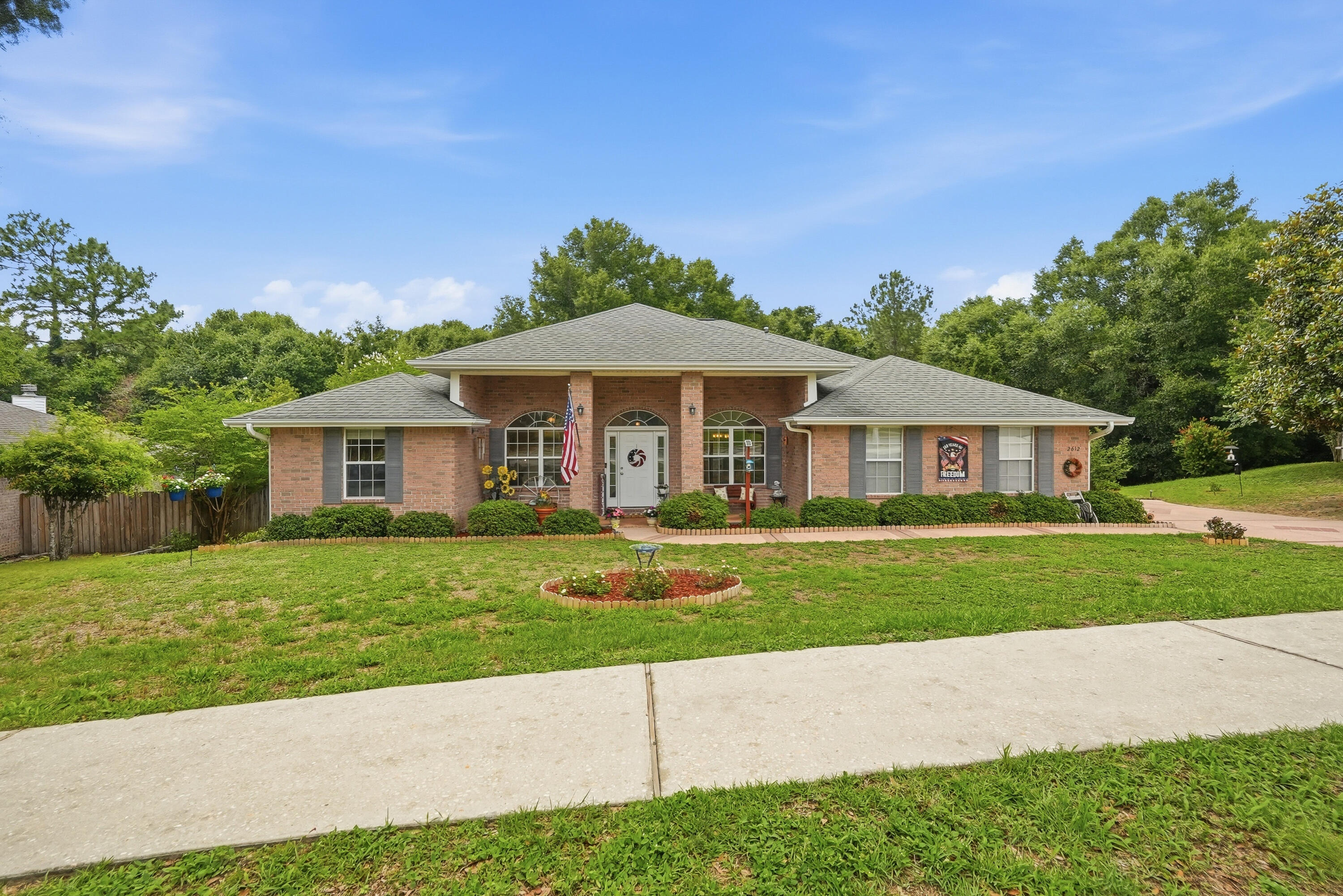 2612 Paddock Circle