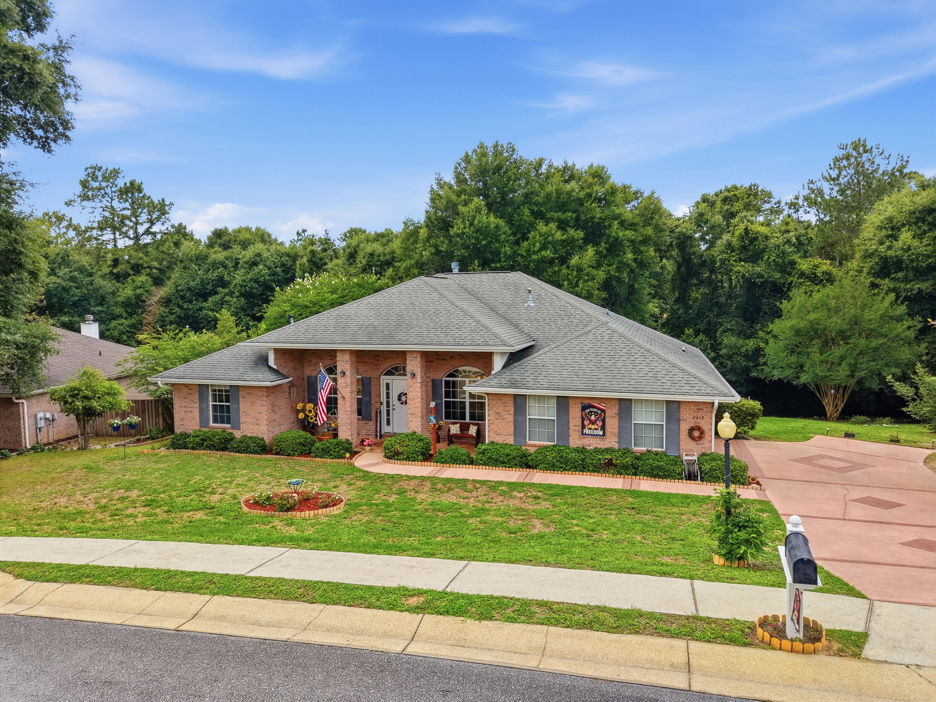 2612 Paddock Circle