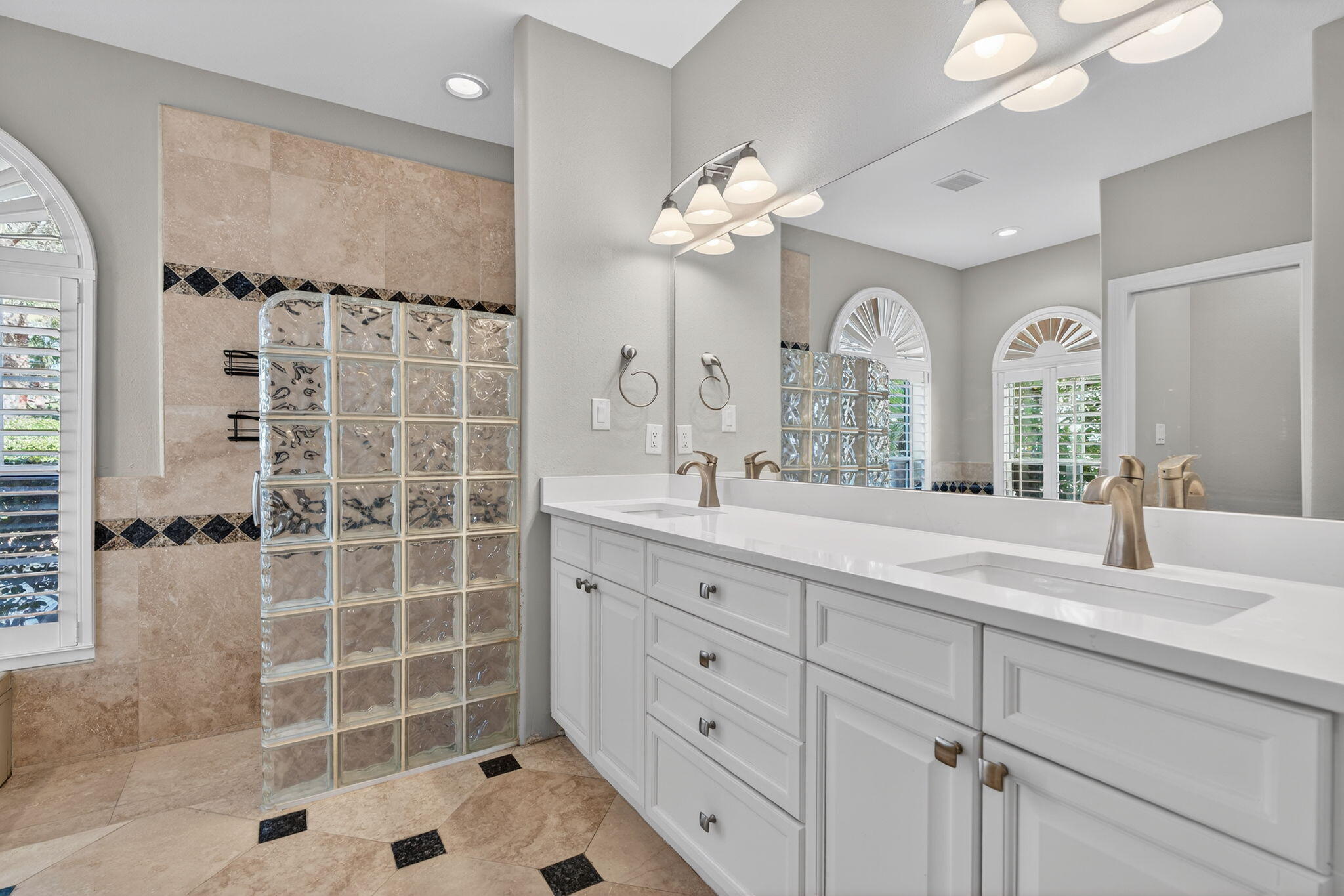 REGATTA BAY PATIO HOMES - Residential