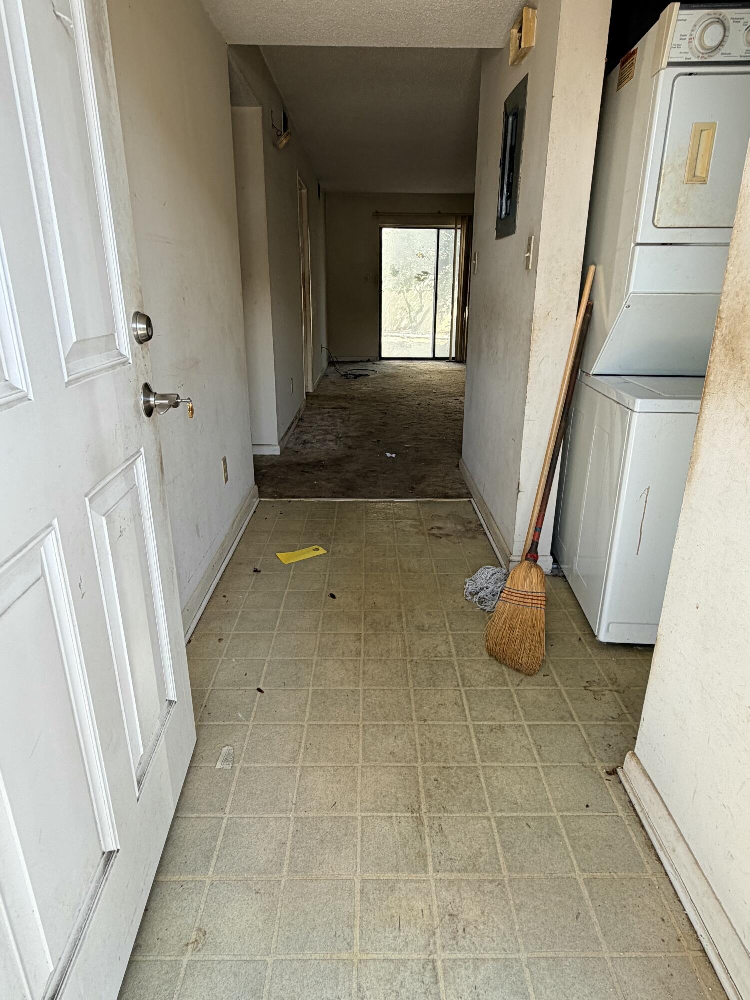 COMMODORES LANDING I UNIT 102 - Residential