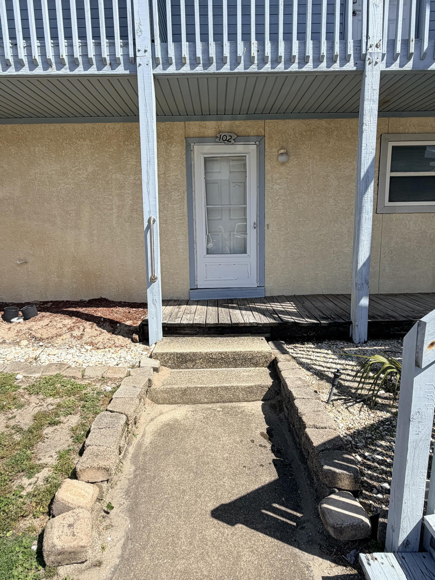 COMMODORES LANDING I UNIT 102 - Residential