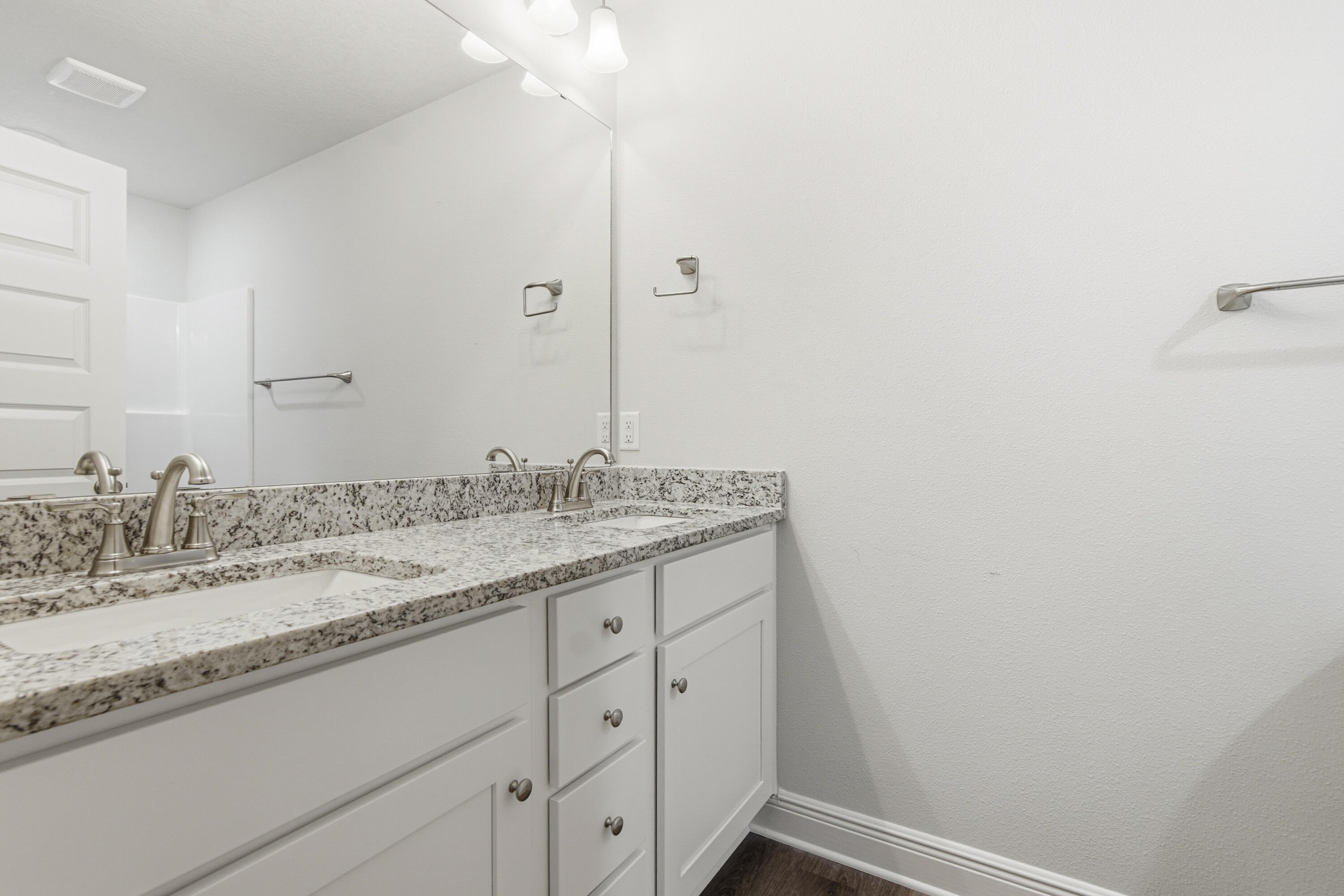 OAKWOOD HILLS UNIT 3 - Residential