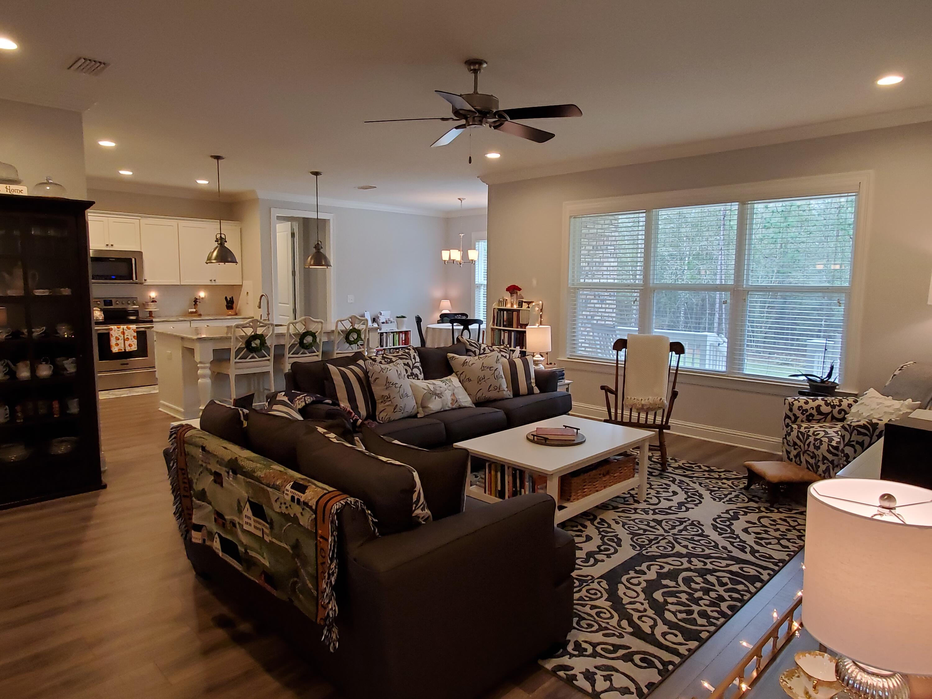 MILL CREEK FARMS - Residential