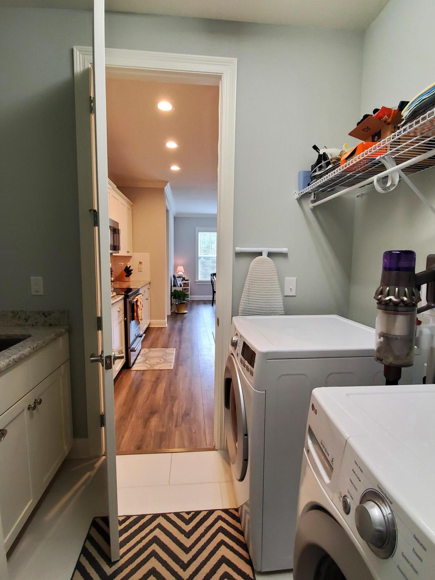 MILL CREEK FARMS - Residential