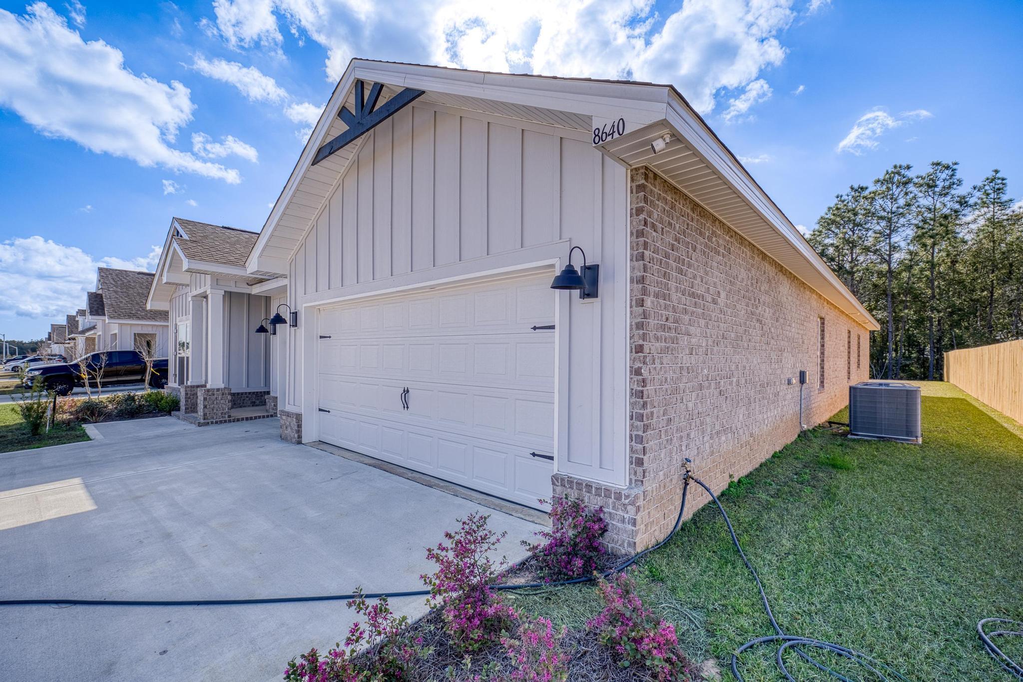 PLANTATION WOODS - Residential