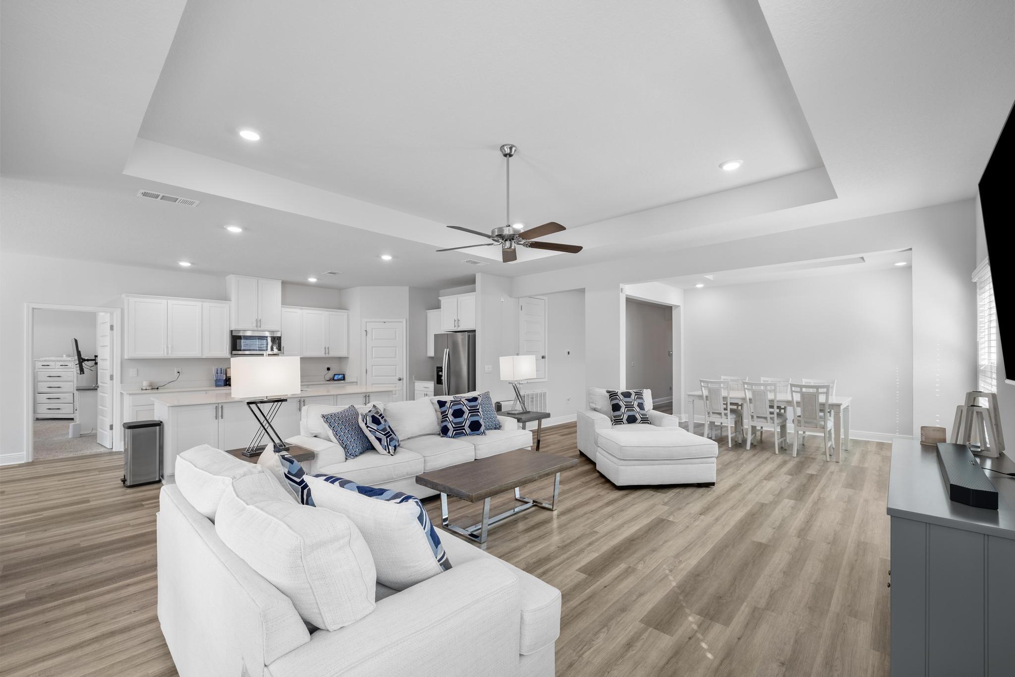 PLANTATION WOODS - Residential