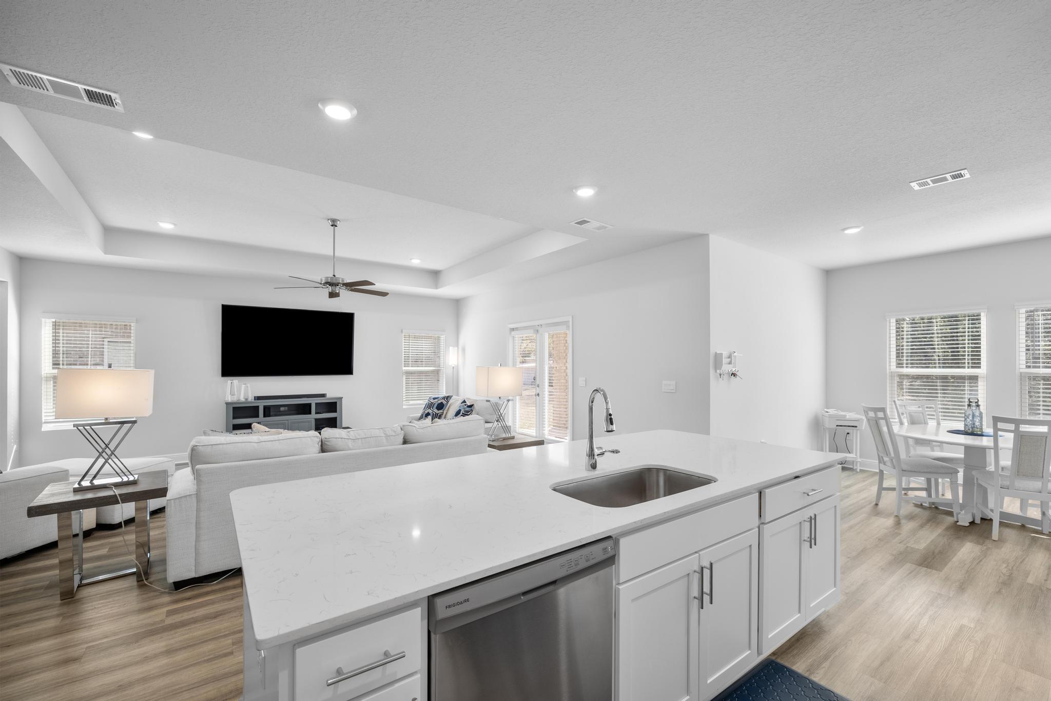 PLANTATION WOODS - Residential