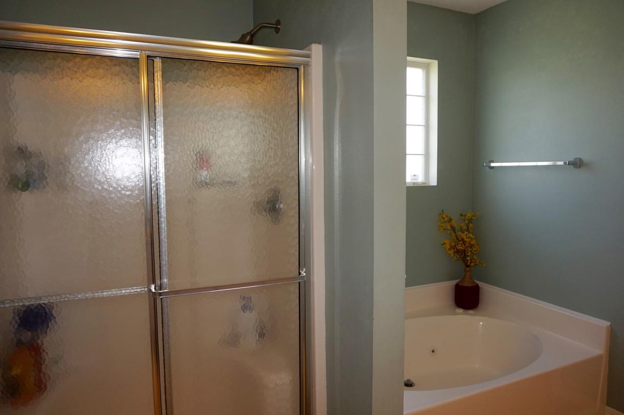 HIDDEN SHORES - Residential