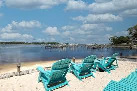 HIDDEN BAY VILLAGE - Residential