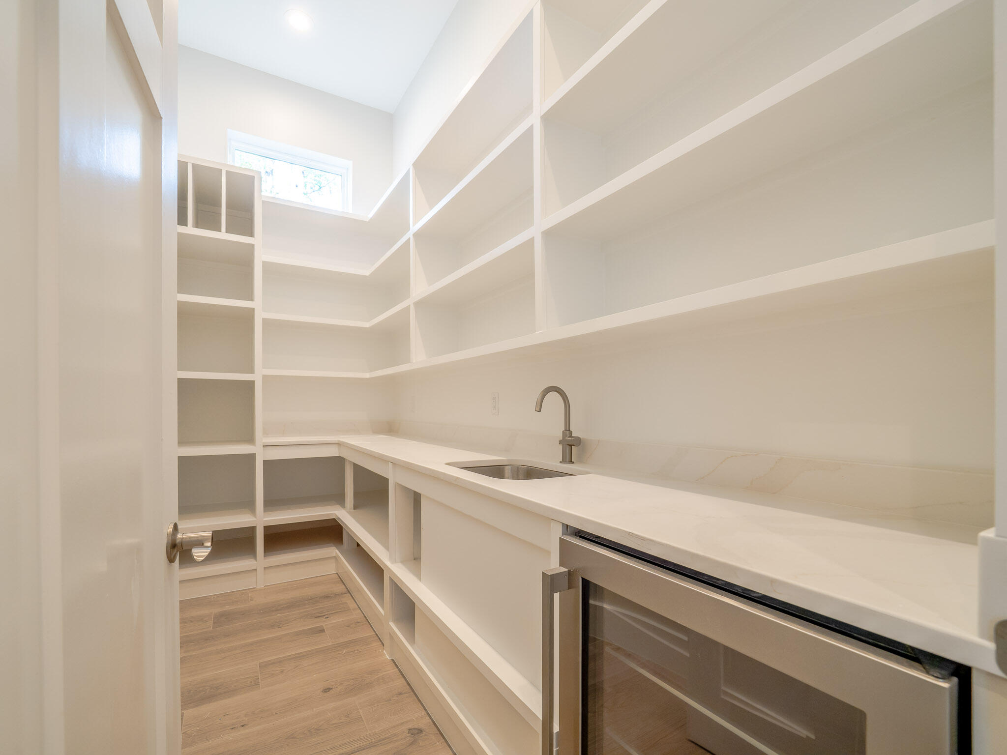 MAGNOLIA BEACH - Residential