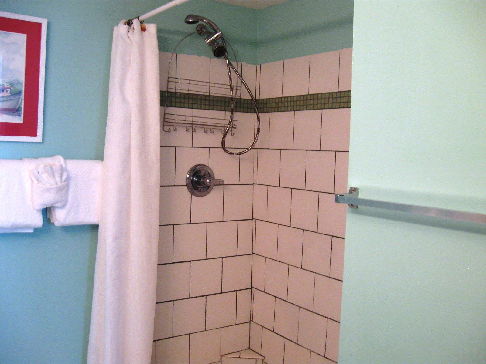 EMERALD SURF CONDO - Residential