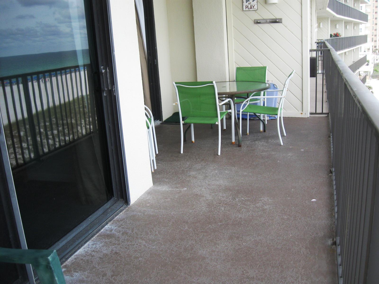 EMERALD SURF CONDO - Residential