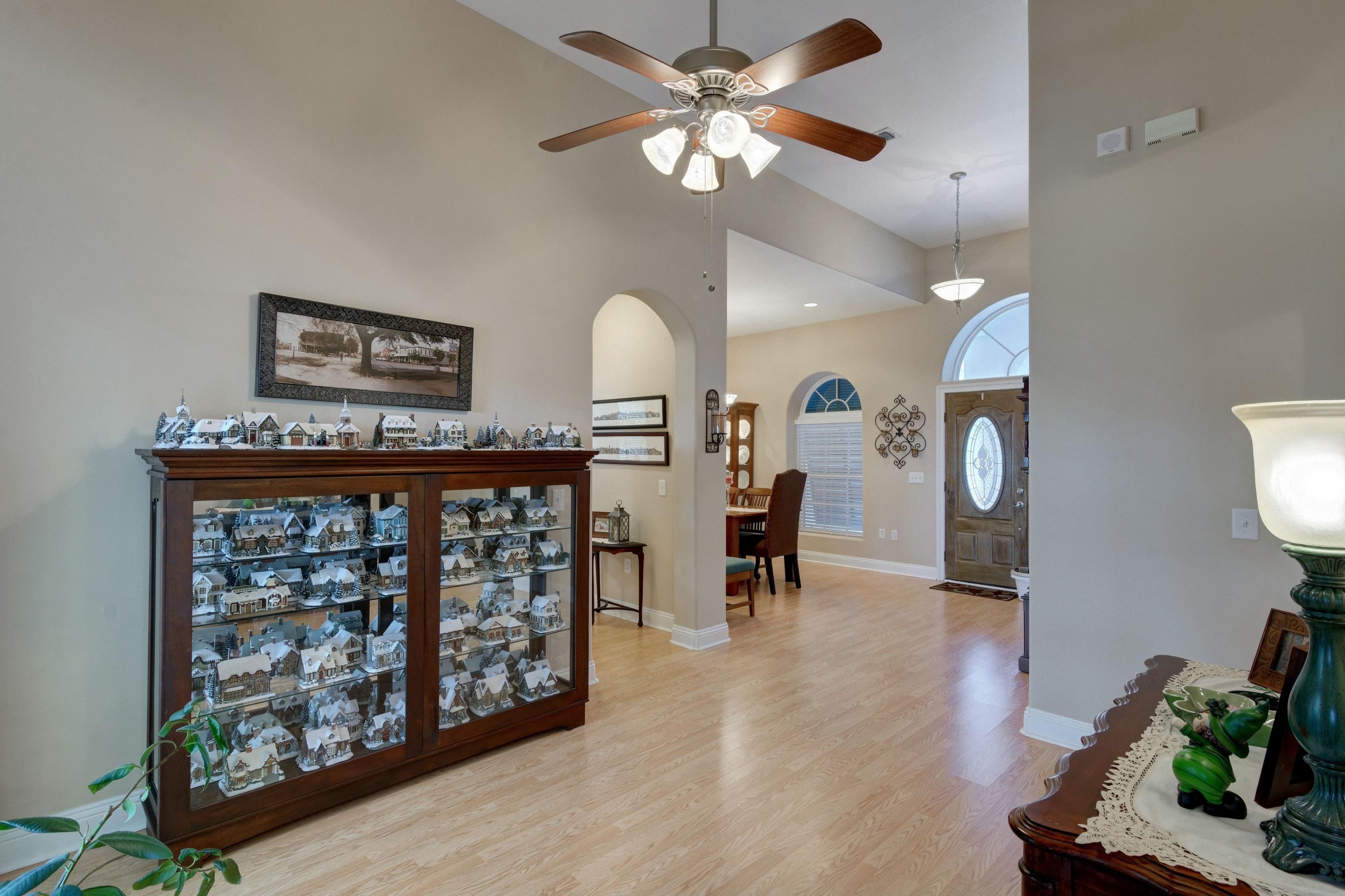 WOODLAWN SHORES - Residential