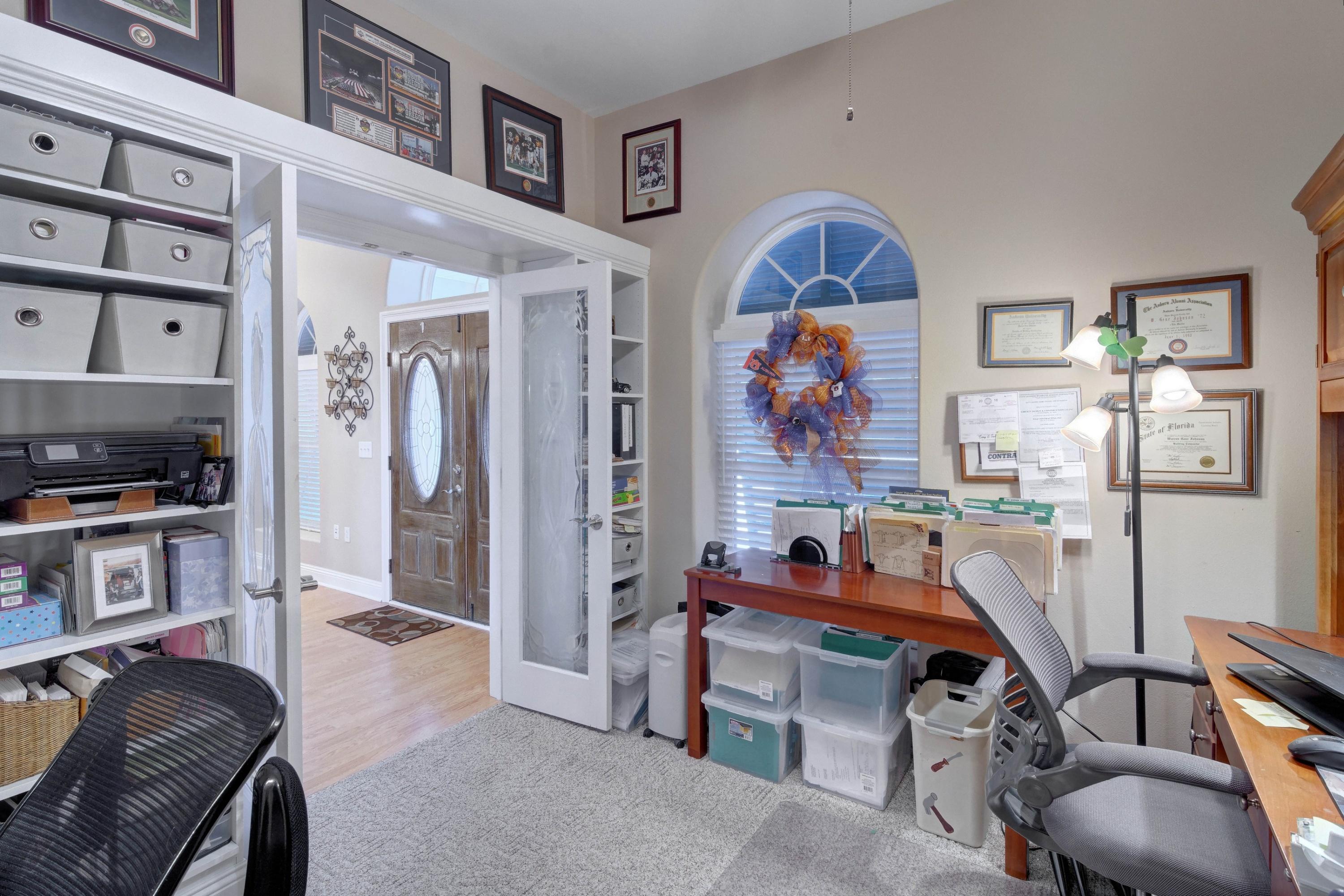 WOODLAWN SHORES - Residential