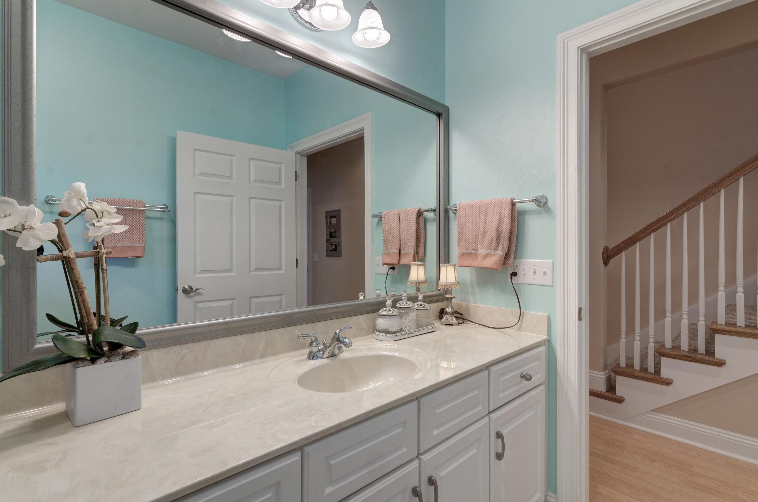 WOODLAWN SHORES - Residential