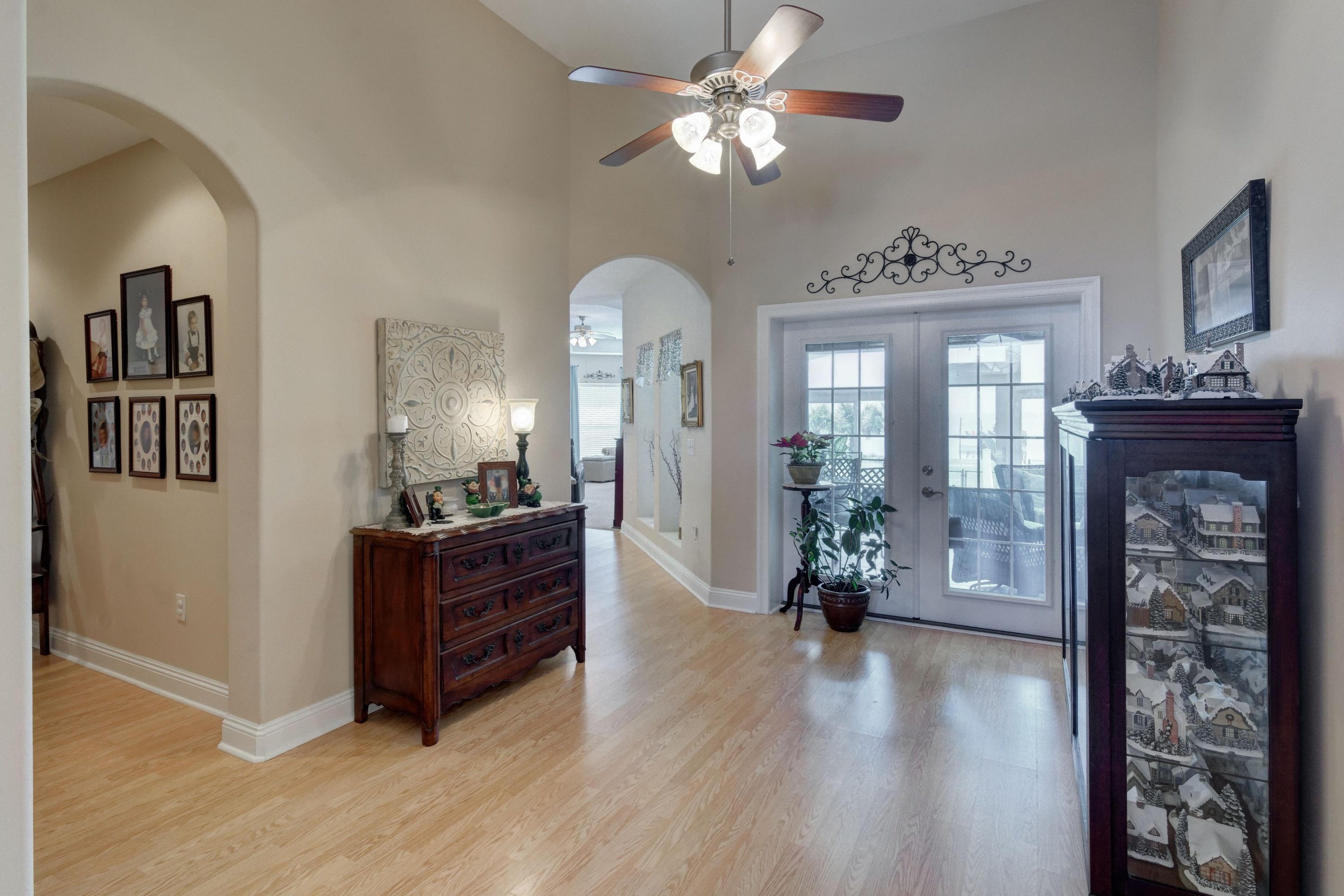 WOODLAWN SHORES - Residential