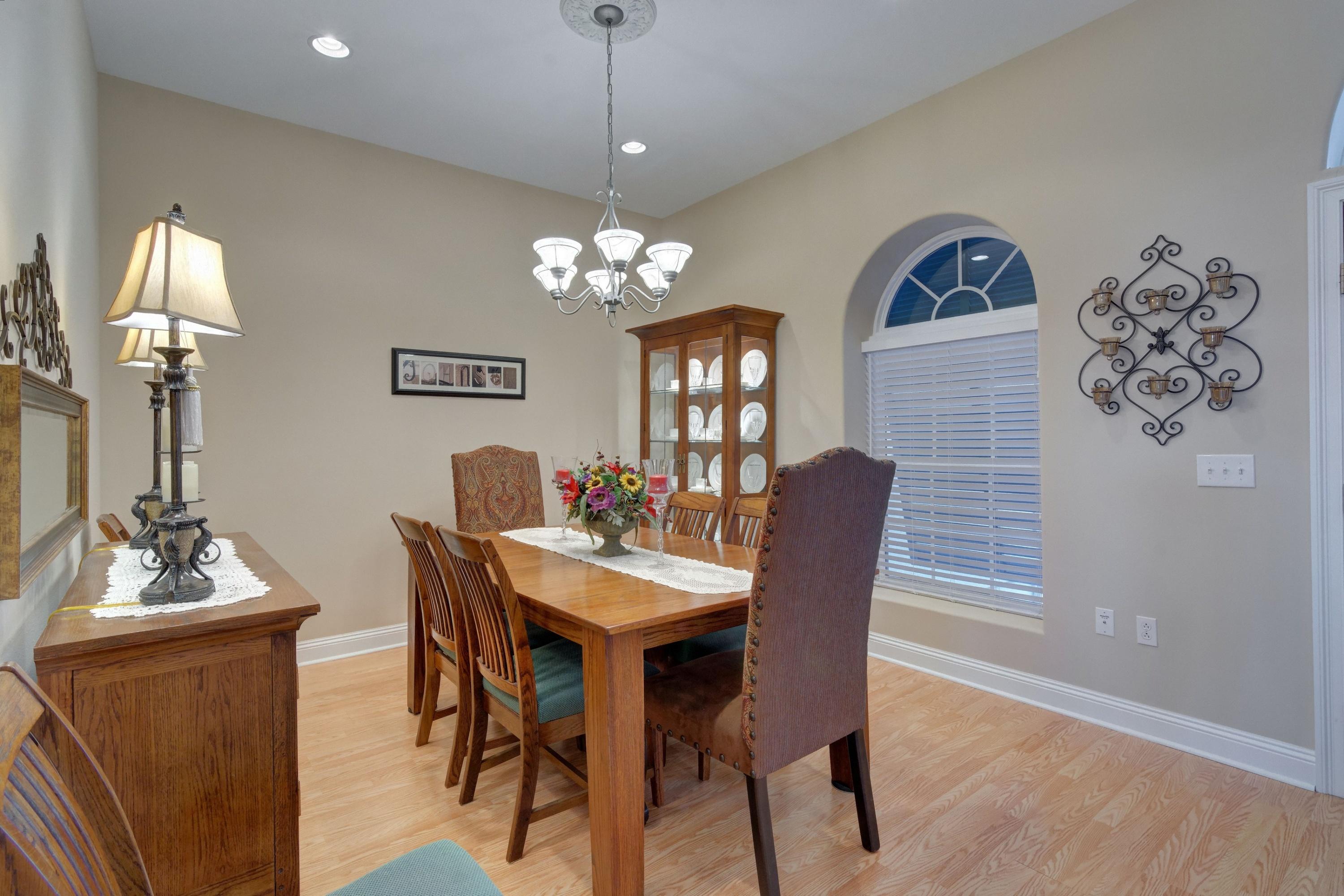 WOODLAWN SHORES - Residential