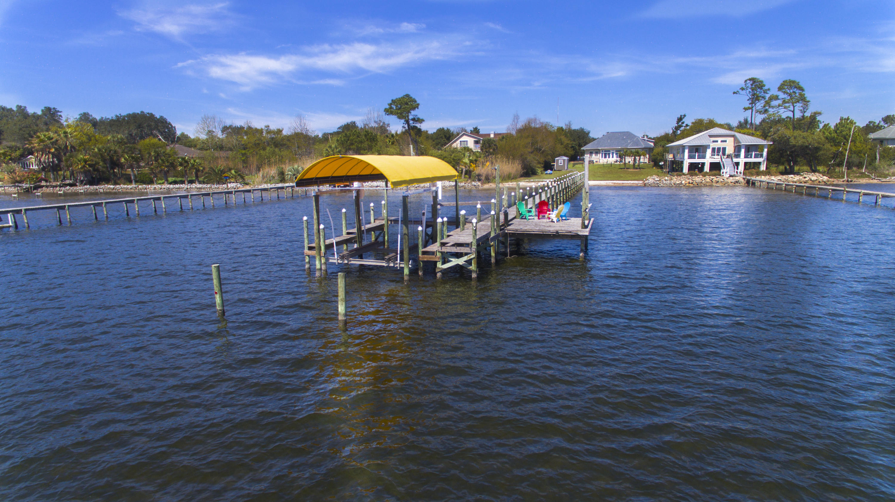 WOODLAWN SHORES - Residential