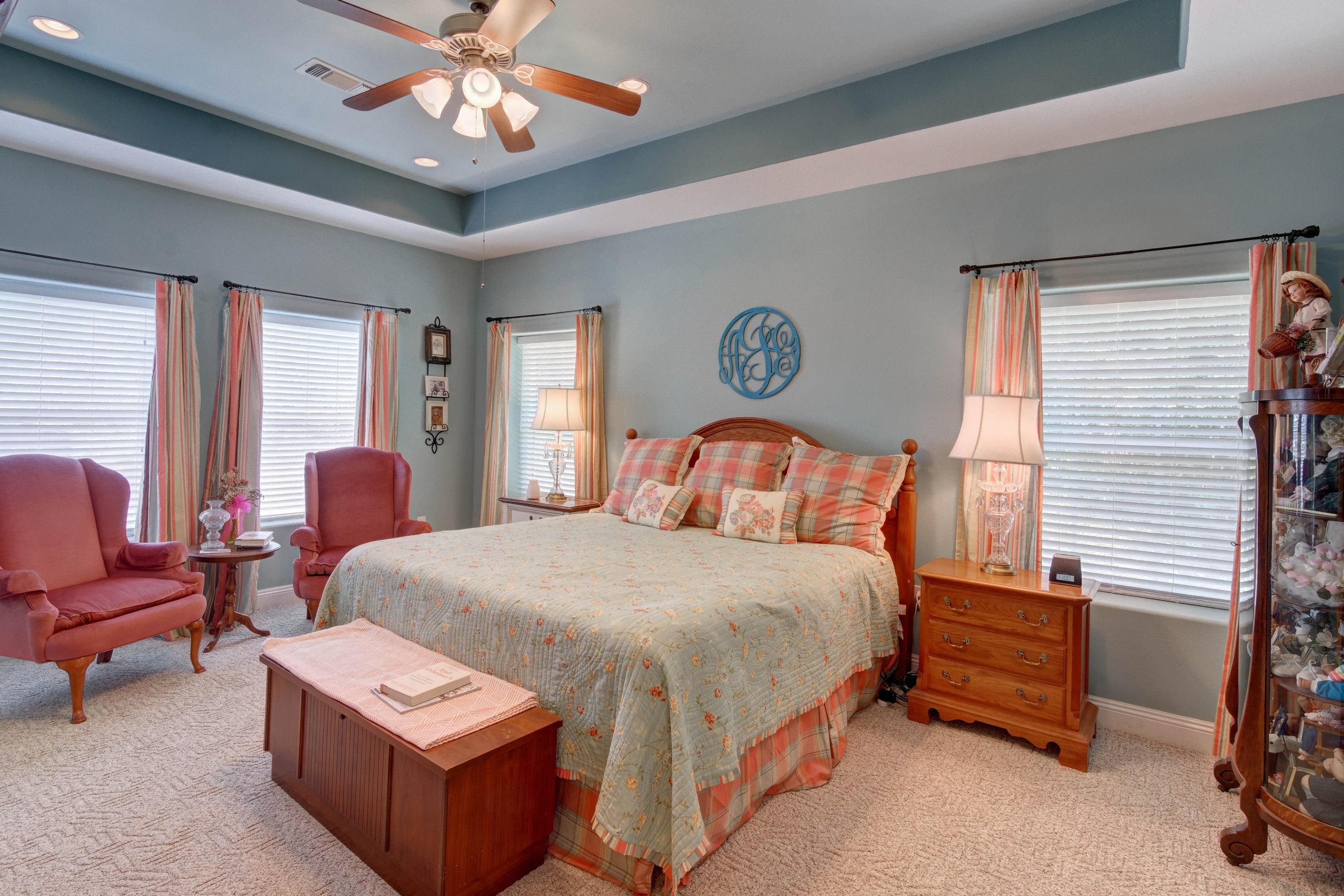 WOODLAWN SHORES - Residential